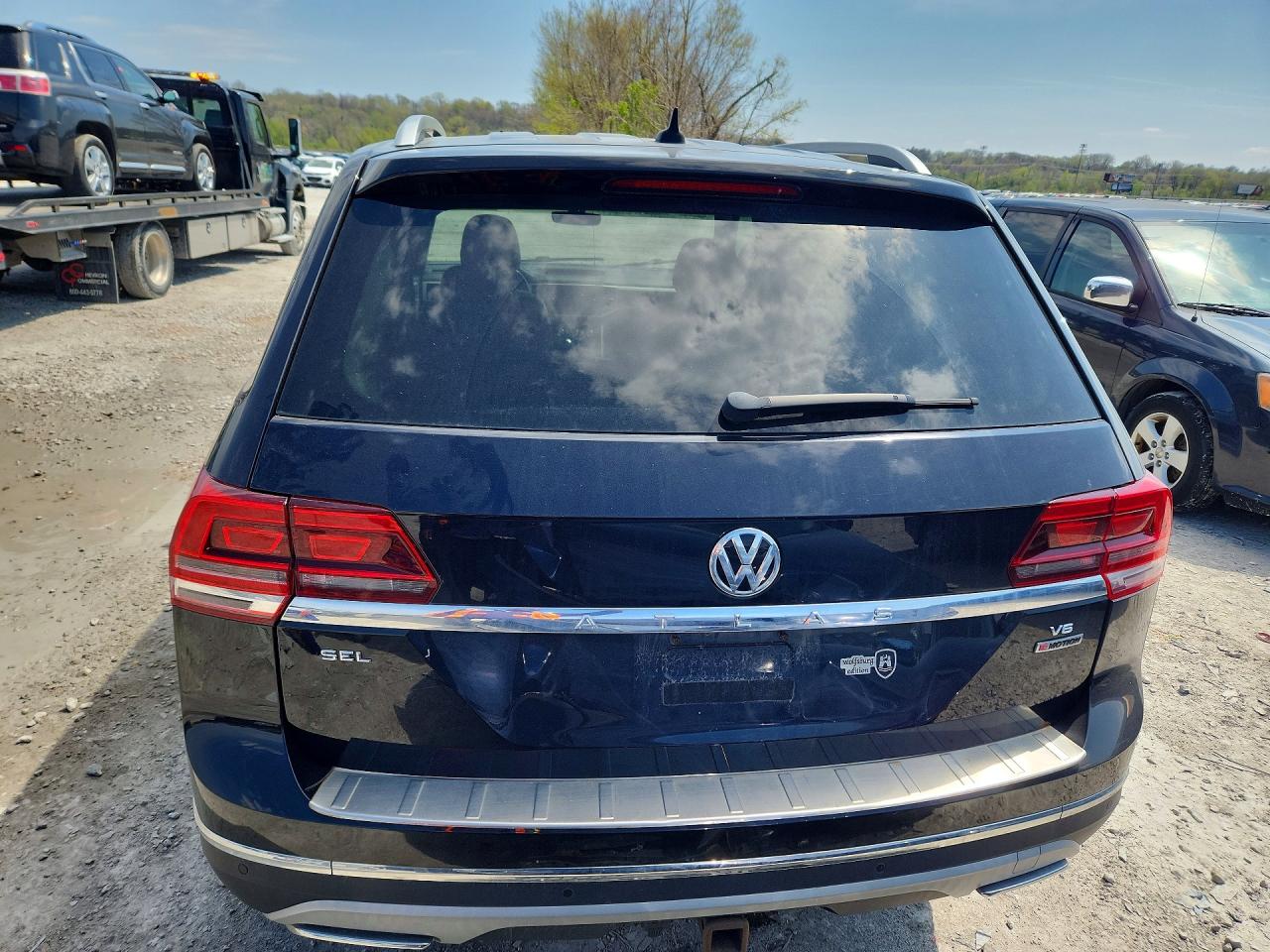 2018 Volkswagen Atlas Sel Black vin: 1V2MR2CA4JC573554