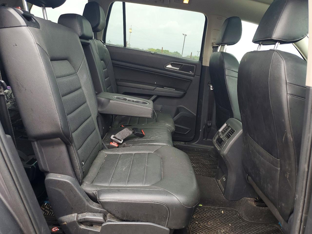2019 Volkswagen Atlas Sel Premium Gray vin: 1V2NR2CA0KC582676
