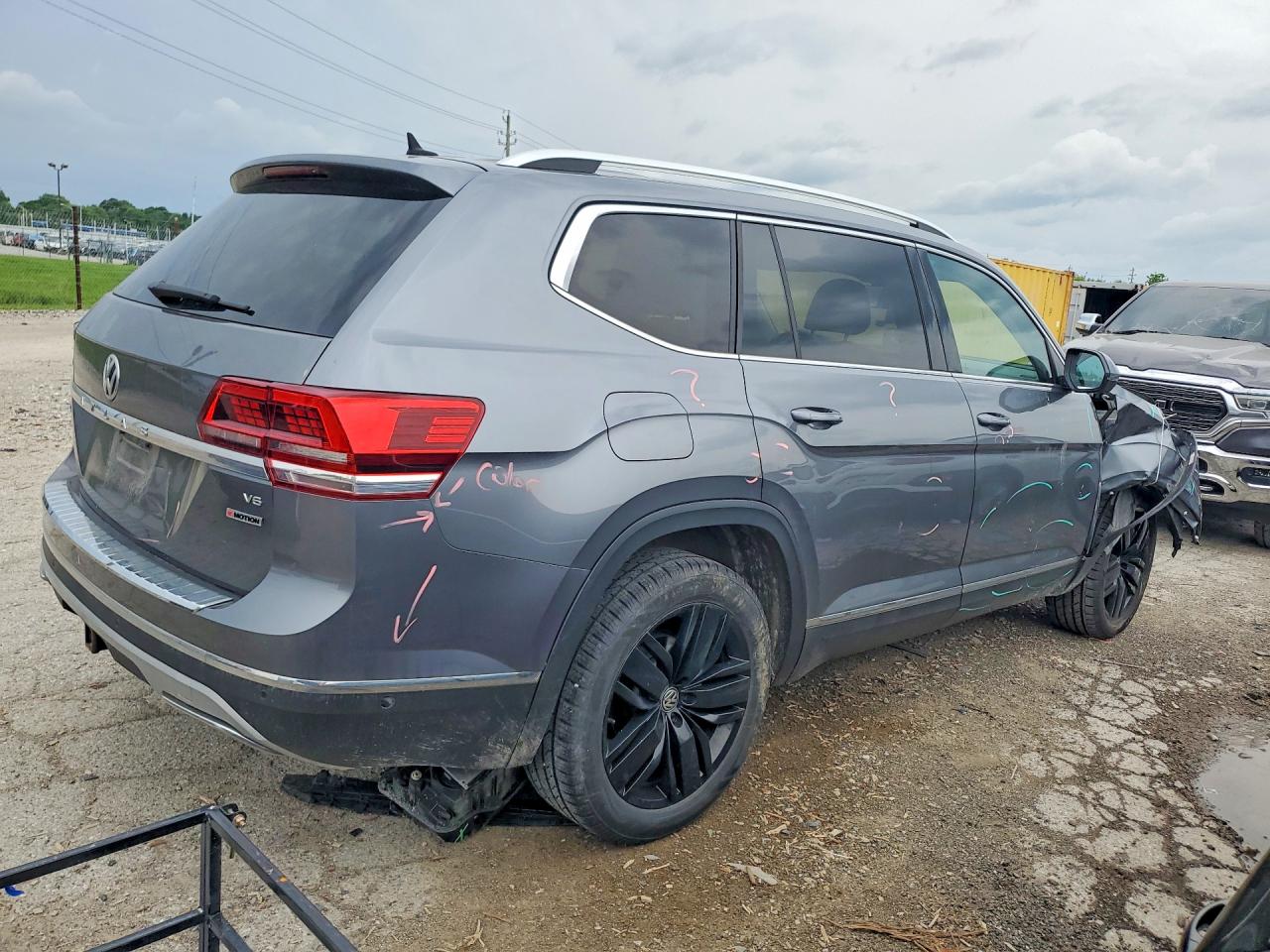 2019 Volkswagen Atlas Sel Premium Gray vin: 1V2NR2CA0KC582676