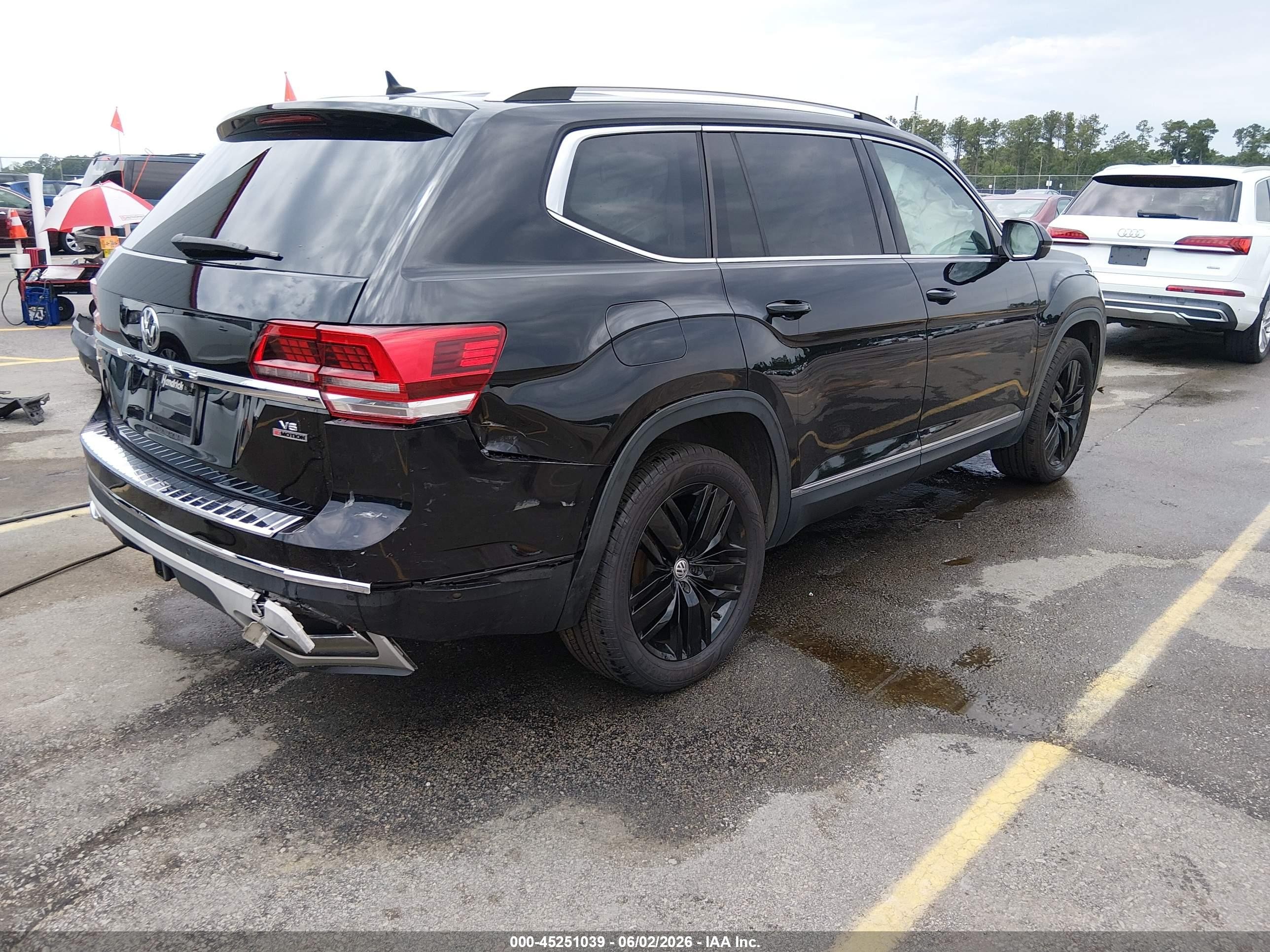 2019 Volkswagen Atlas 3.6l V6 Sel Premium Black vin: 1V2NR2CA1KC575185