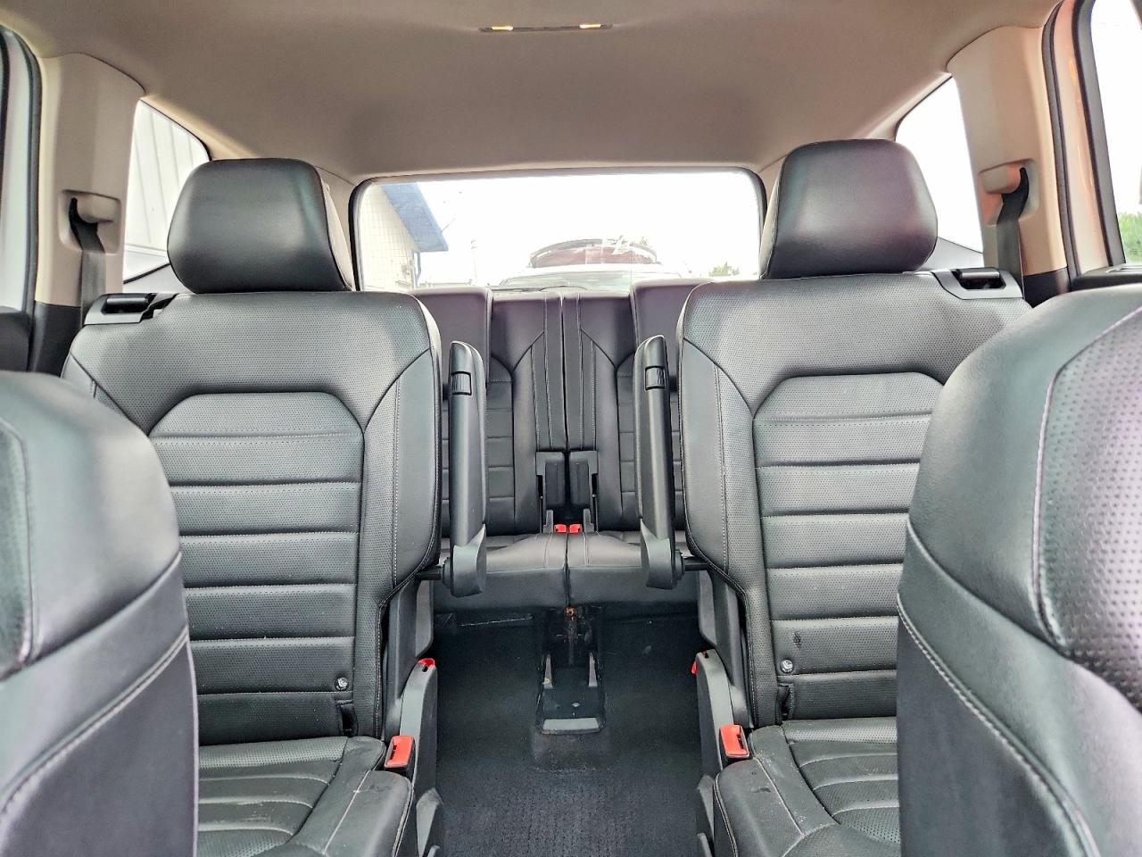 2019 Volkswagen Atlas Sel Premium White vin: 1V2NR2CA2KC552000