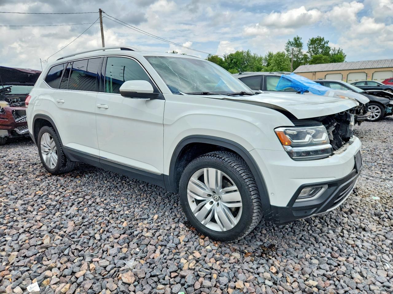 2019 Volkswagen Atlas Sel Premium White vin: 1V2NR2CA2KC552000