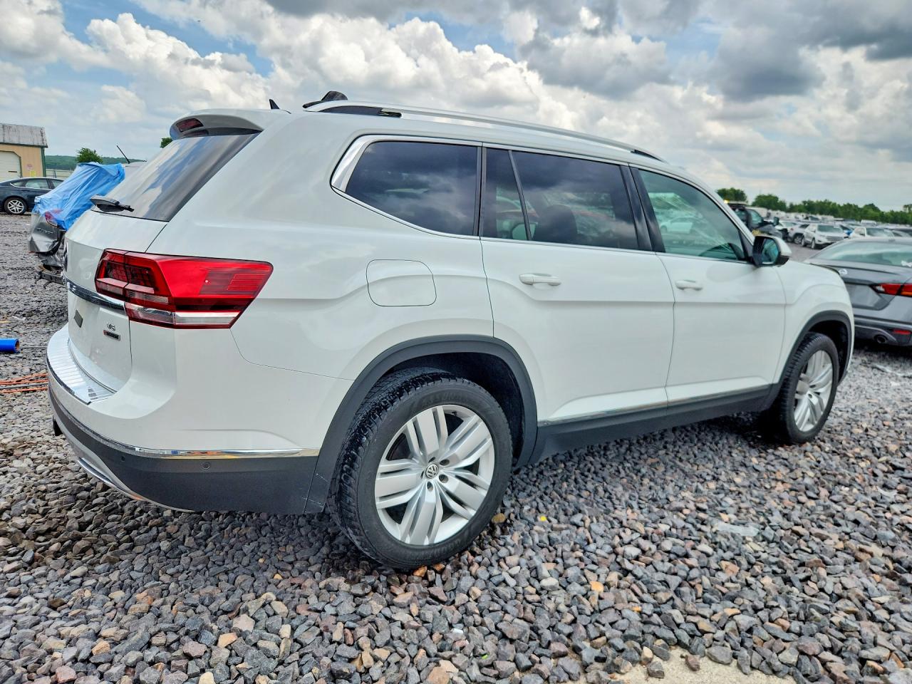 2019 Volkswagen Atlas Sel Premium White vin: 1V2NR2CA2KC552000