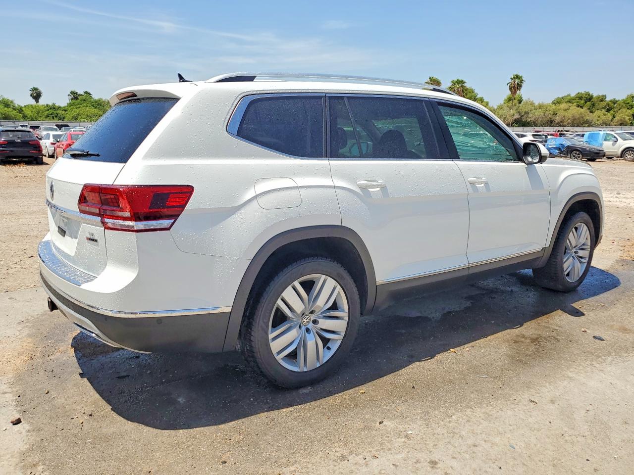 2019 Volkswagen Atlas Sel Premium Белый vin: 1V2NR2CA2KC552000