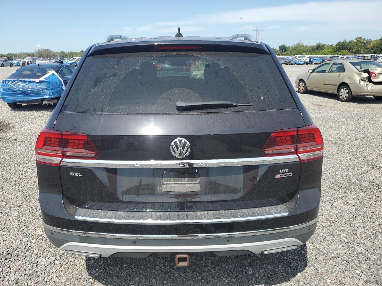 2018 Volkswagen Atlas Sel Premium Черный vin: 1V2NR2CA4JC579049