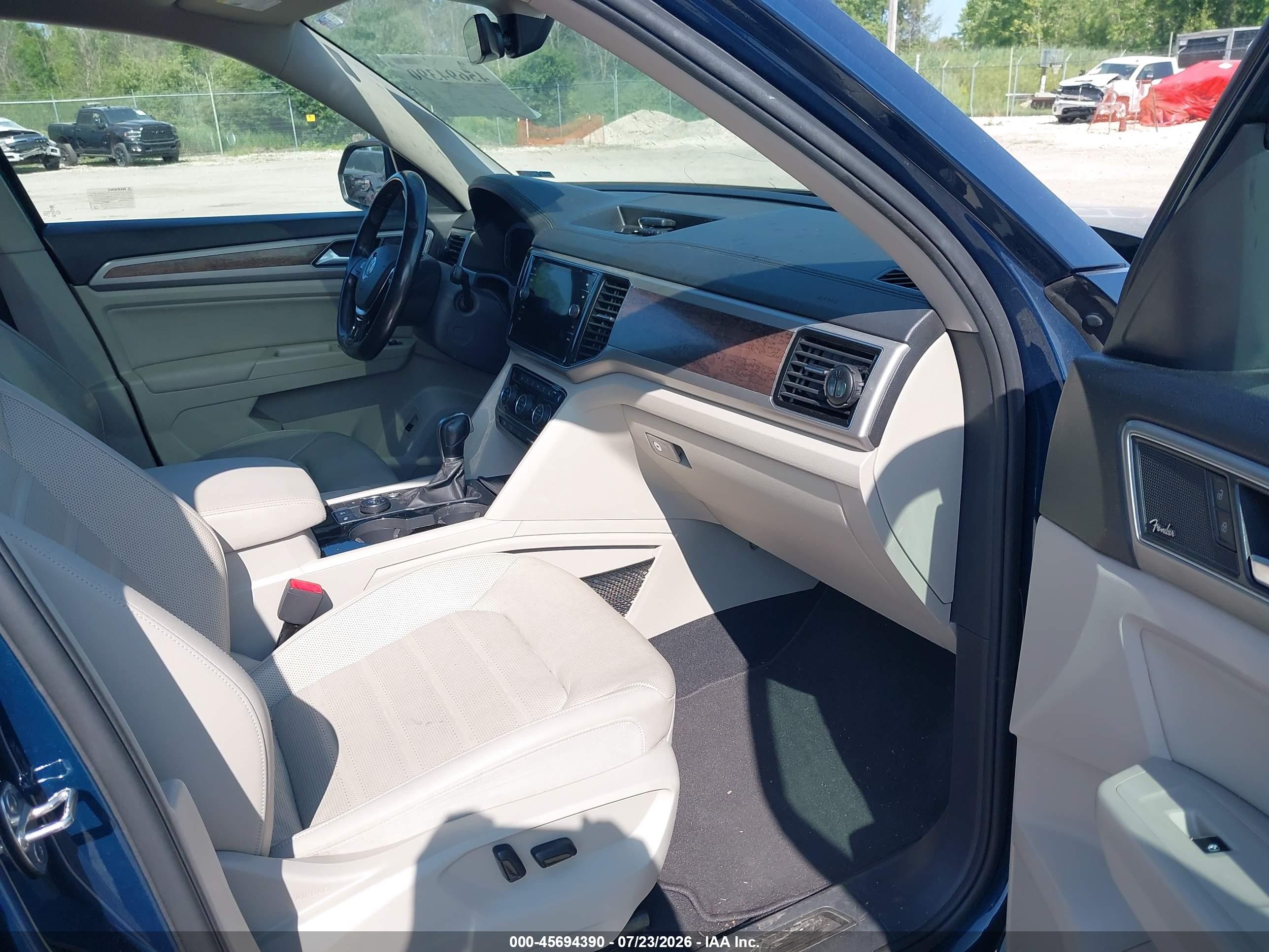 2019 Volkswagen Atlas 3.6l V6 Sel Premium Turquoise vin: 1V2NR2CA4KC610799
