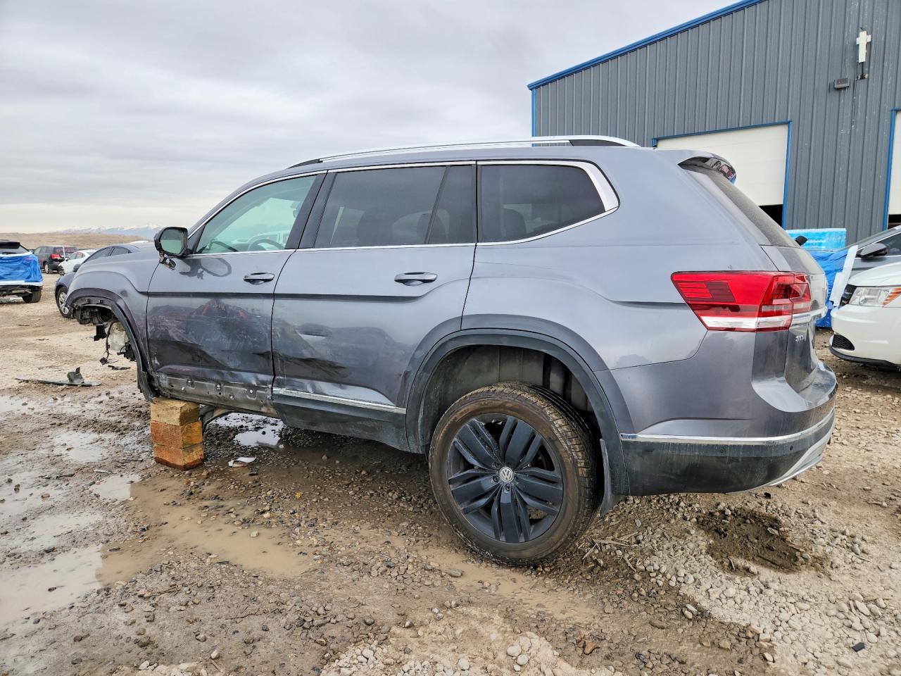 2018 Volkswagen Atlas Sel Premium Gray vin: 1V2NR2CA6JC584480