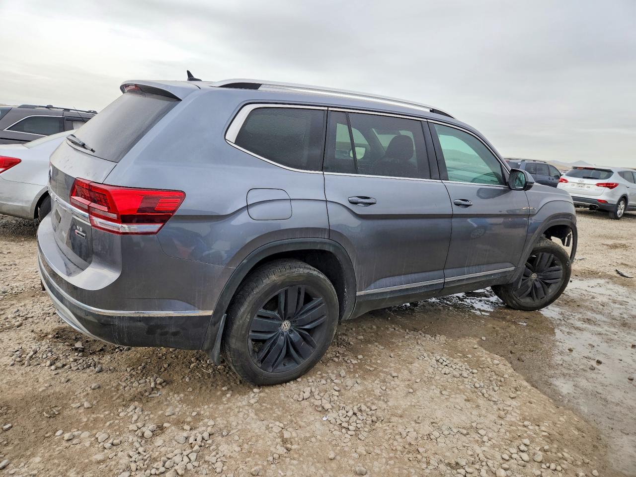 2018 Volkswagen Atlas Sel Premium Gray vin: 1V2NR2CA6JC584480