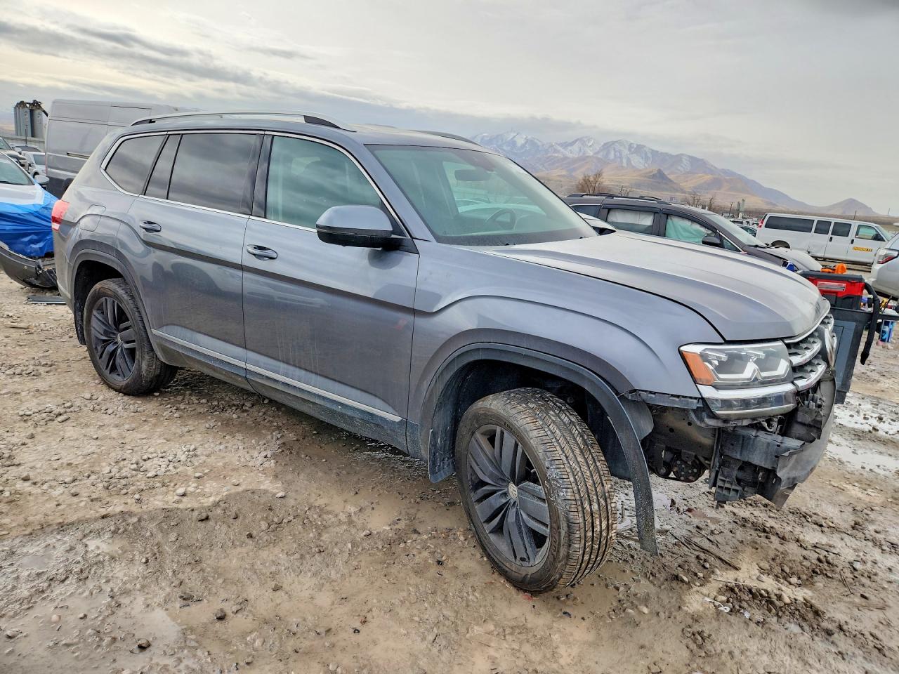 2018 Volkswagen Atlas Sel Premium Gray vin: 1V2NR2CA6JC584480