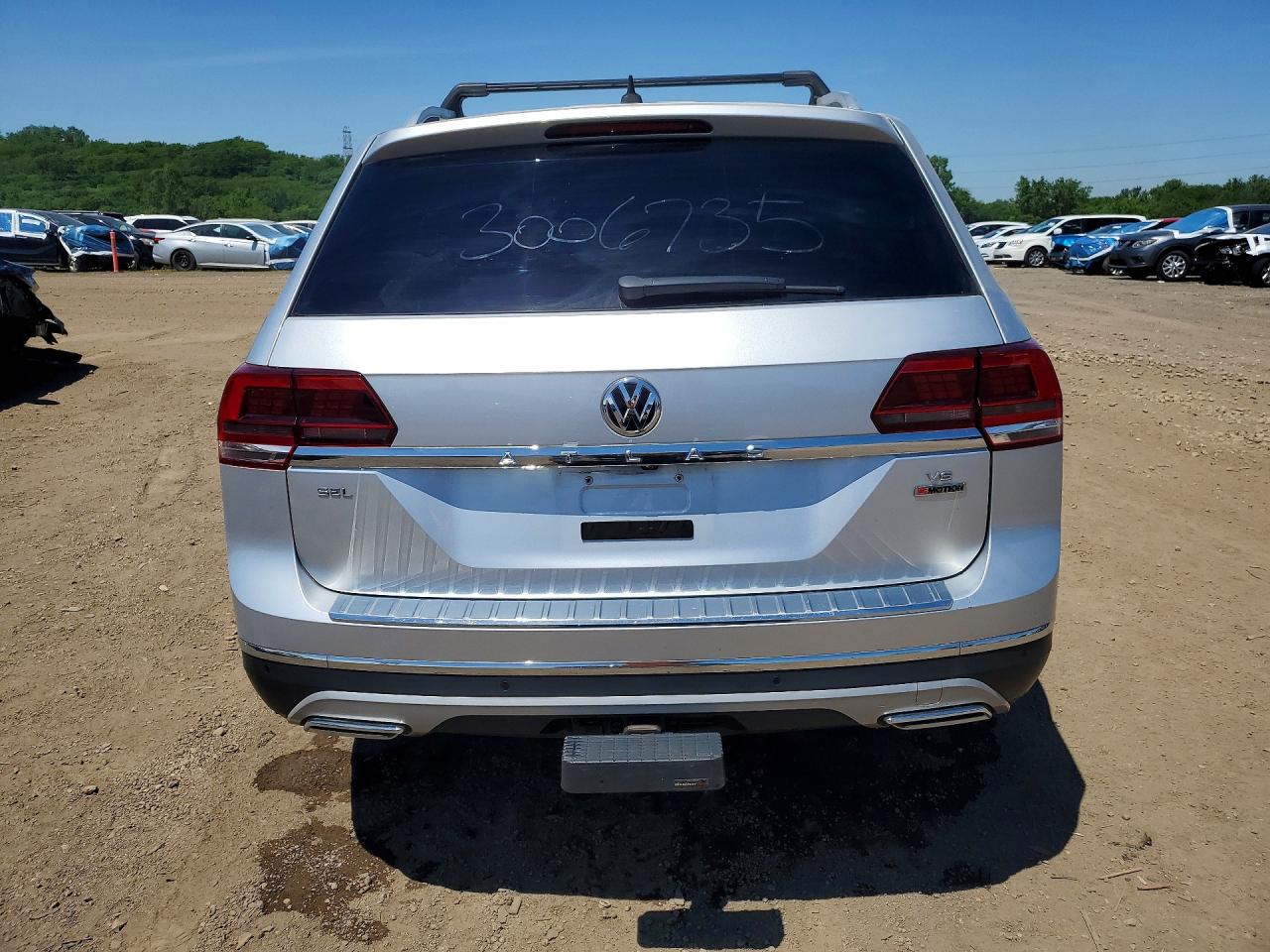 2019 Volkswagen Atlas Sel Premium Silver vin: 1V2NR2CAXKC574052