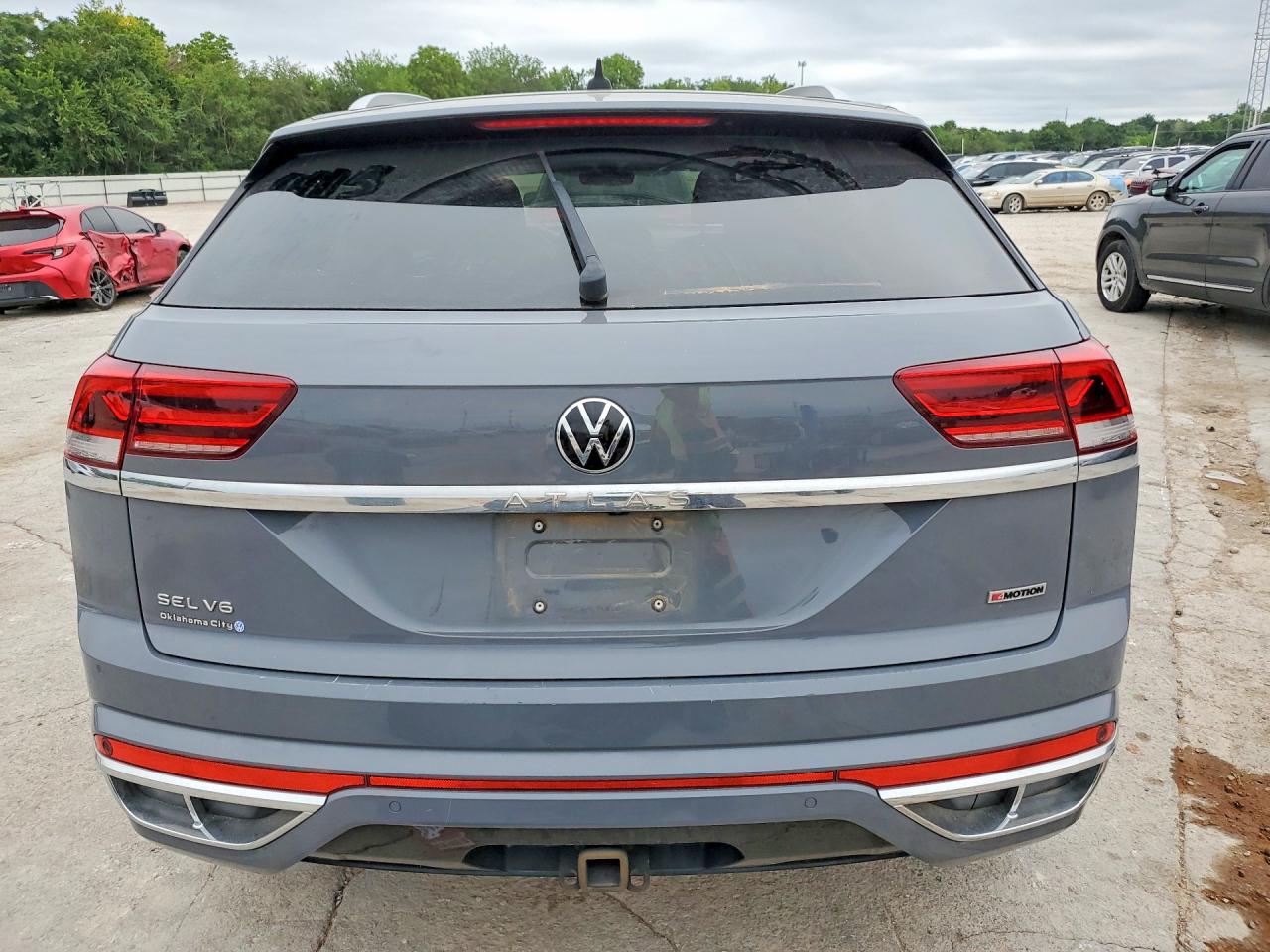 2020 Volkswagen Atlas Cross Sport Sel R-line Gray vin: 1V2RE2CA8LC220030