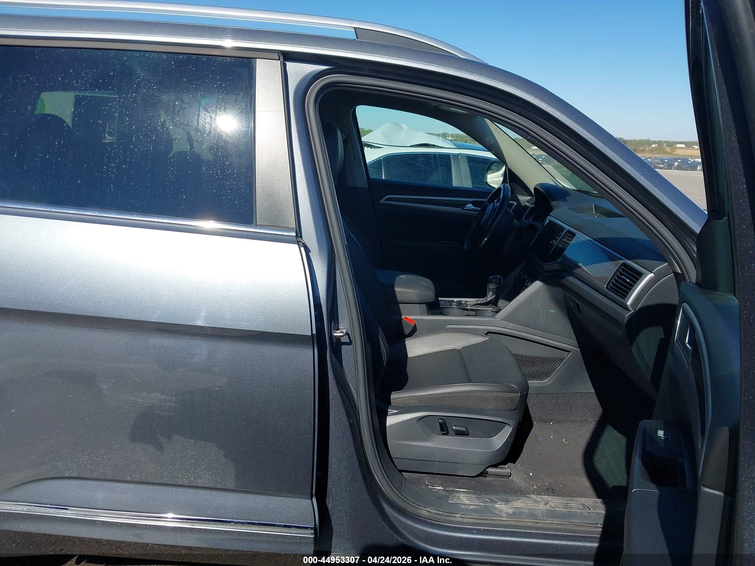 2018 Volkswagen Atlas 3.6l V6 Sel Серый vin: 1V2RR2CA9JC562698