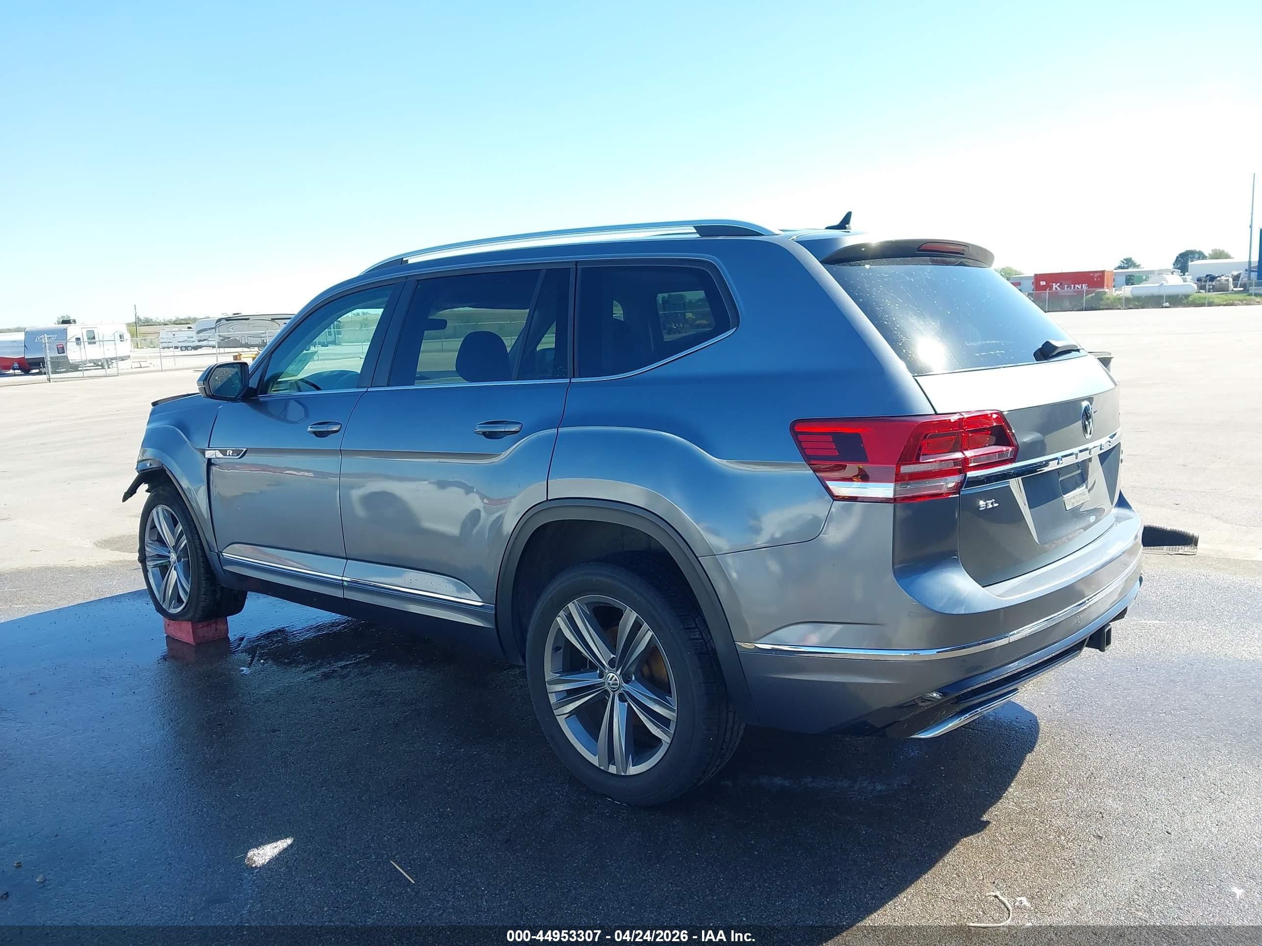 2018 Volkswagen Atlas 3.6l V6 Sel Серый vin: 1V2RR2CA9JC562698