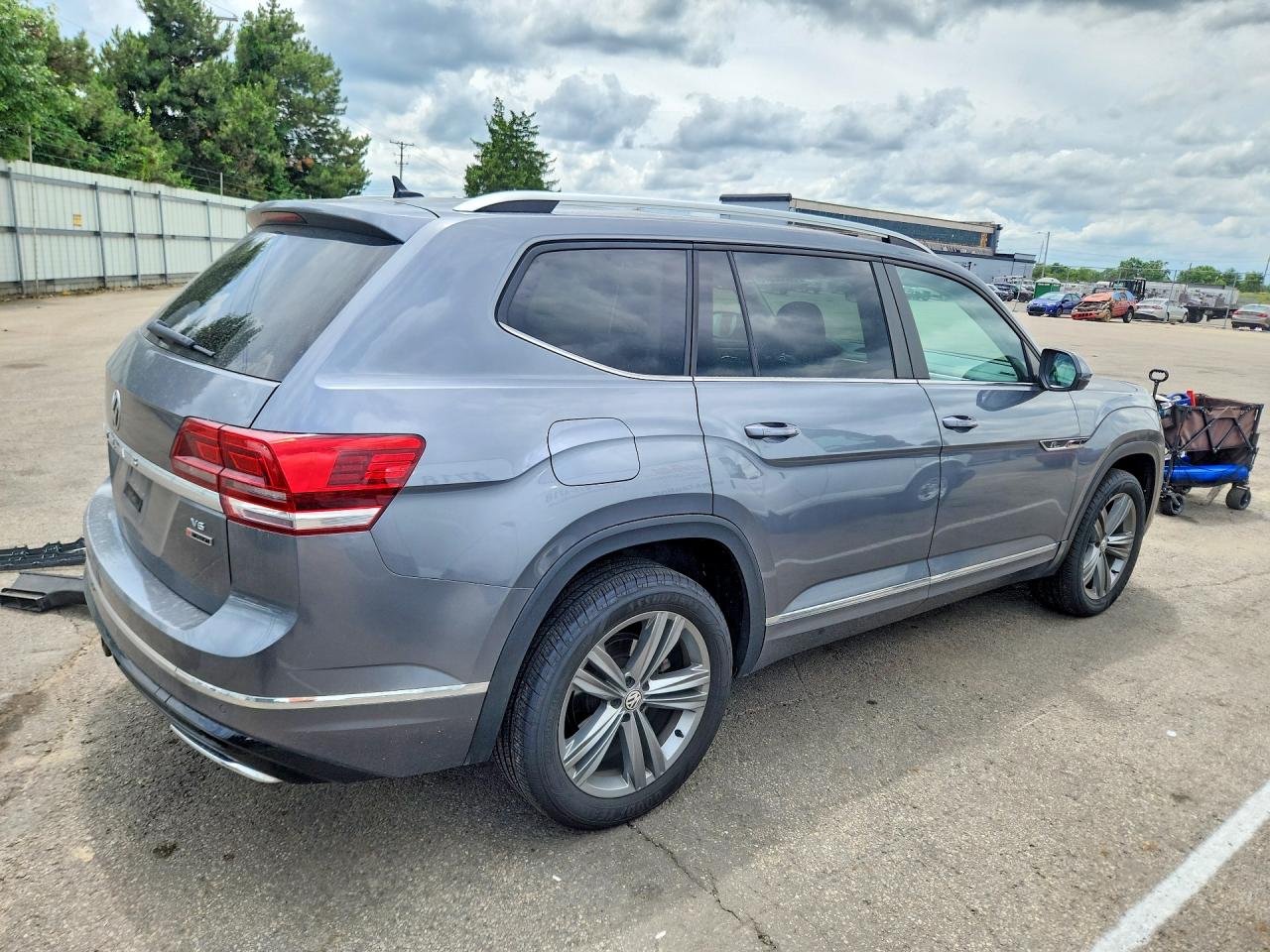 2018 Volkswagen Atlas Sel Gray vin: 1V2RR2CA9JC568517