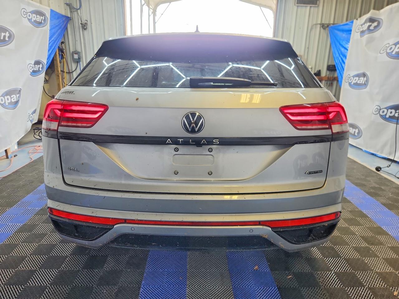 2023 Volkswagen Atlas Cross Sport Sel R-line Серебряный vin: 1V2SC2CA4PC212228