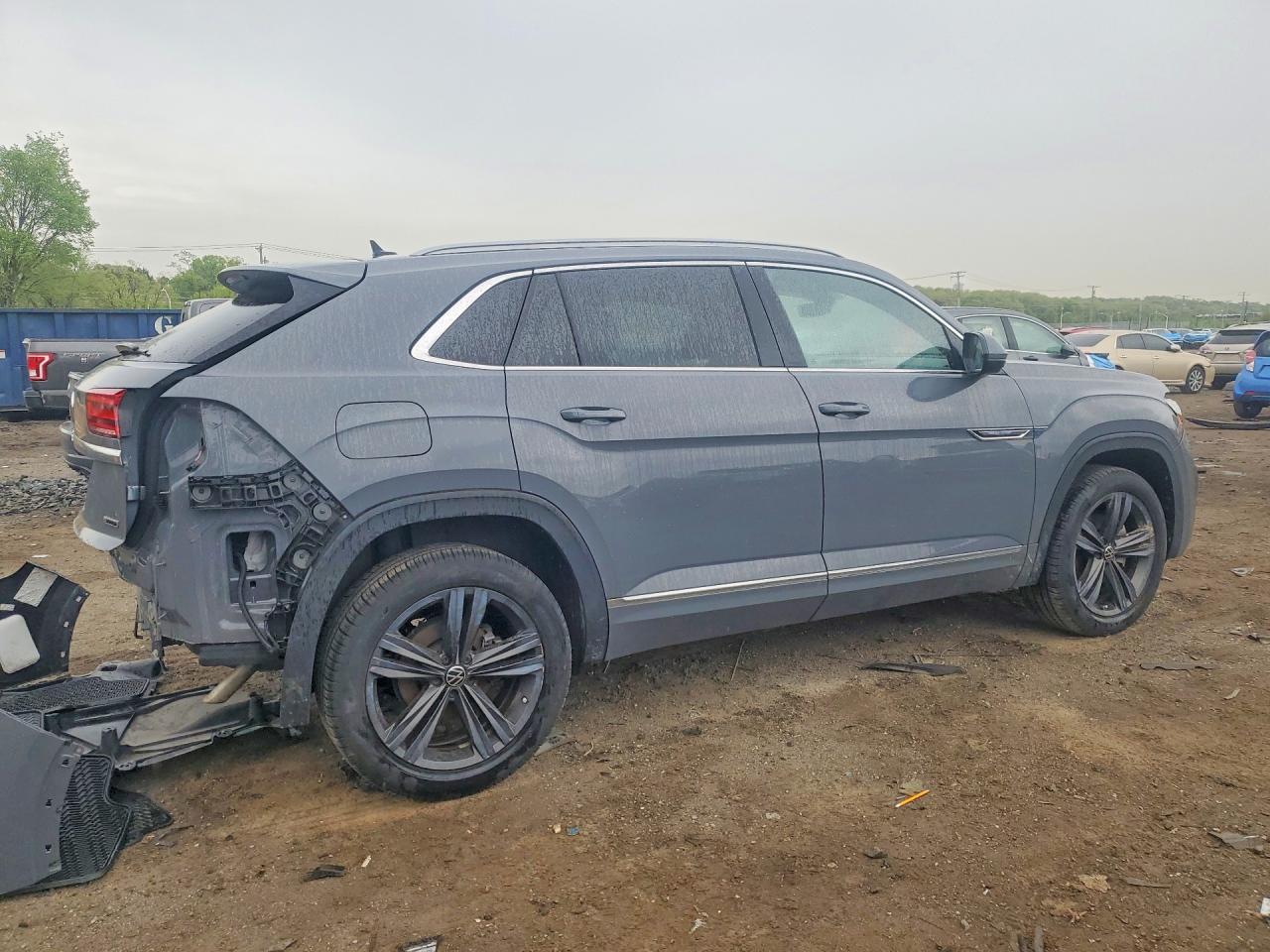 2022 Volkswagen Atlas Cross Gray vin: 1V2SC2CA7NC217145