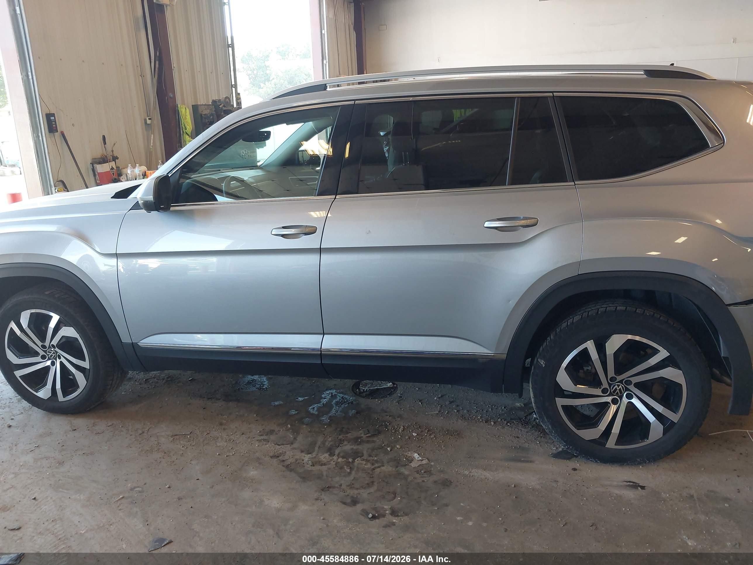 2021 Volkswagen Atlas 2.0t Sel Premium Silver vin: 1V2TP2CA6MC608195