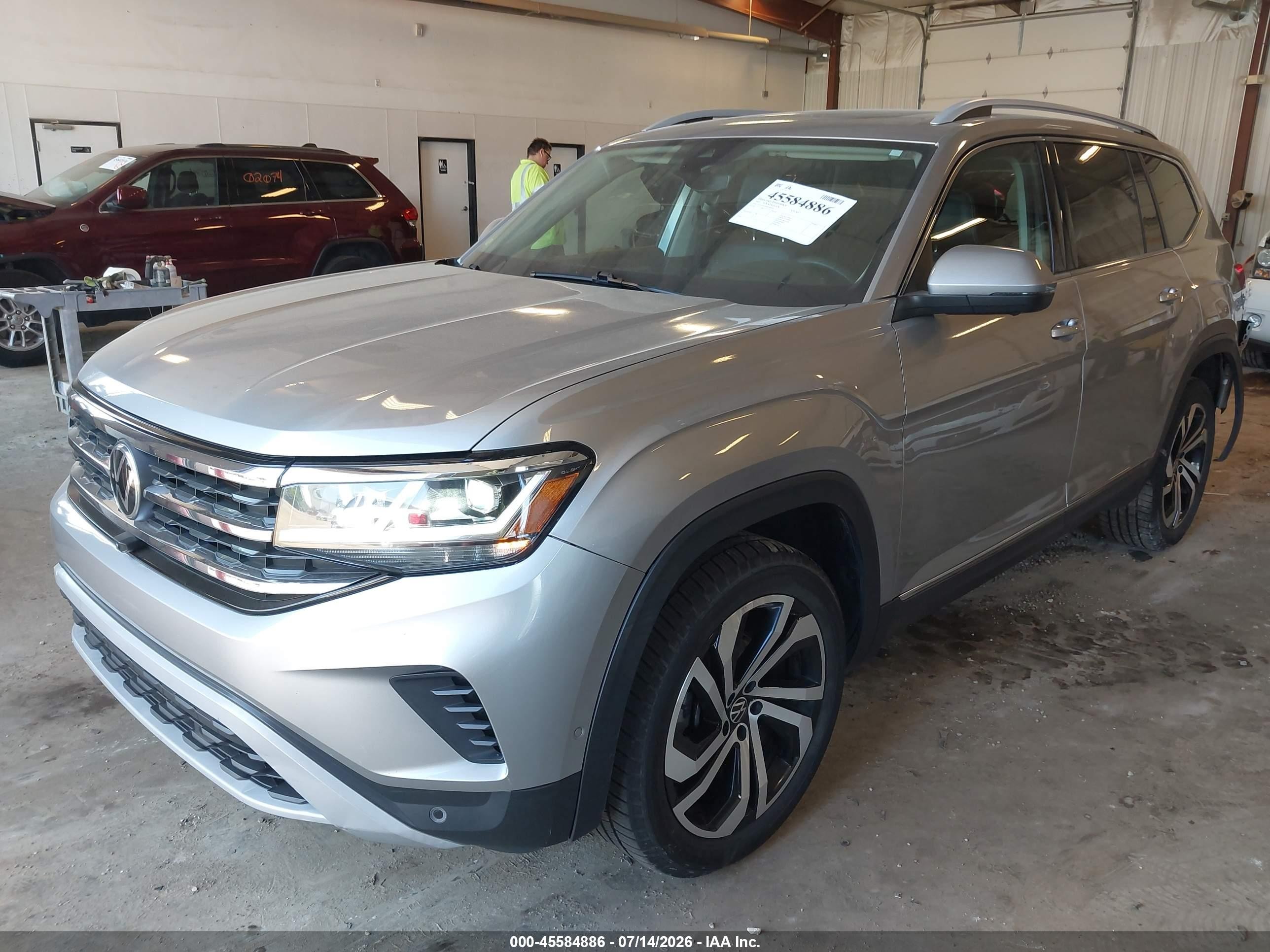 2021 Volkswagen Atlas 2.0t Sel Premium Silver vin: 1V2TP2CA6MC608195