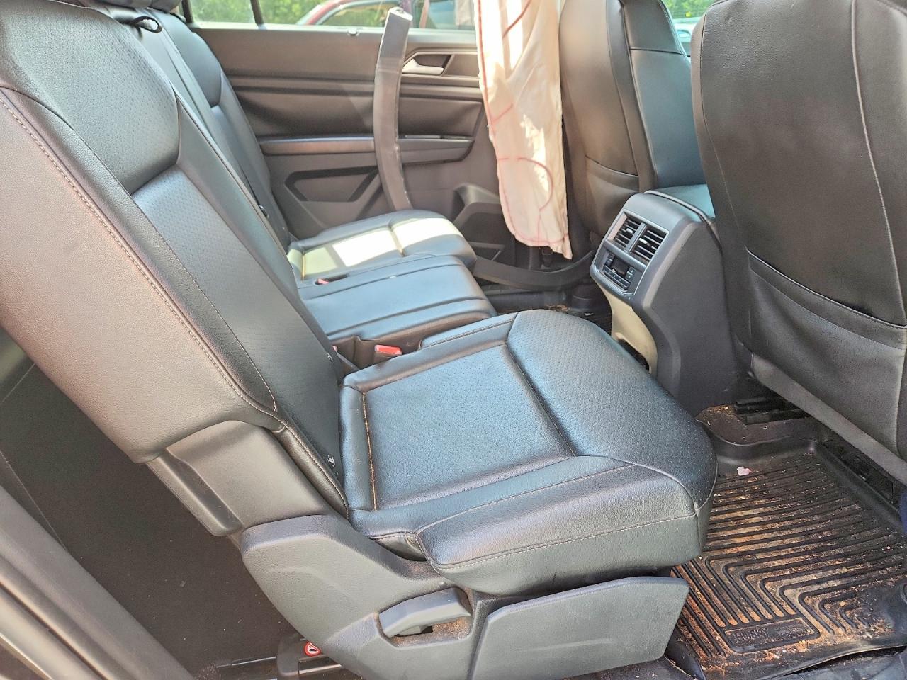 2019 Volkswagen Atlas Se Black vin: 1V2UR2CA9KC544083
