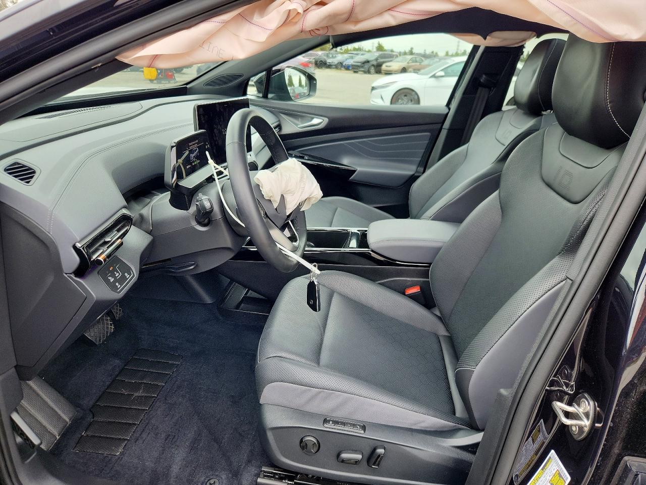2024 Volkswagen Id.4 Pro S Black vin: 1V2VRPE85RC001741