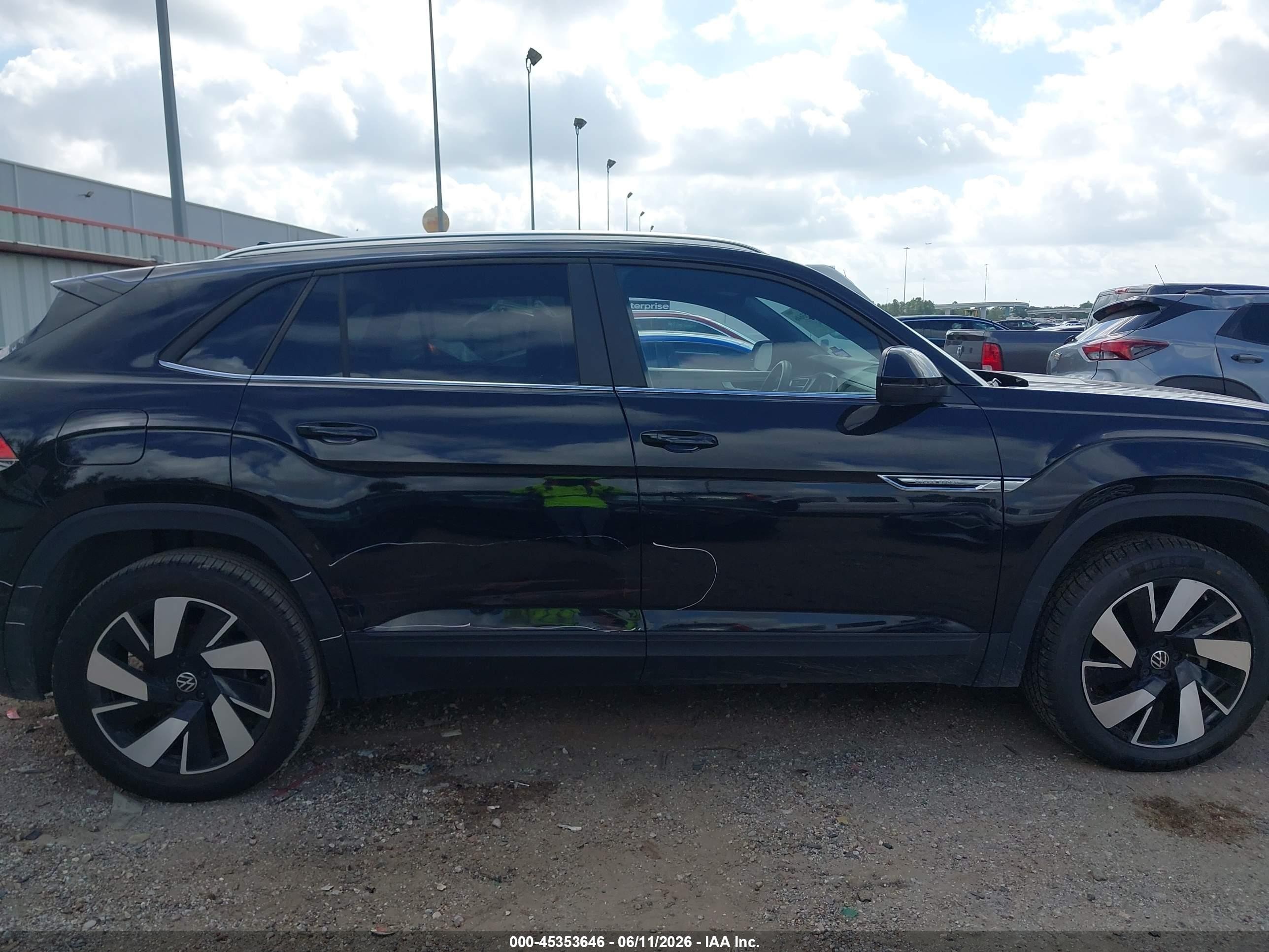2026 Volkswagen Atlas Cross Sport Se With Technology Black vin: 1V2WC2CA5TC213769