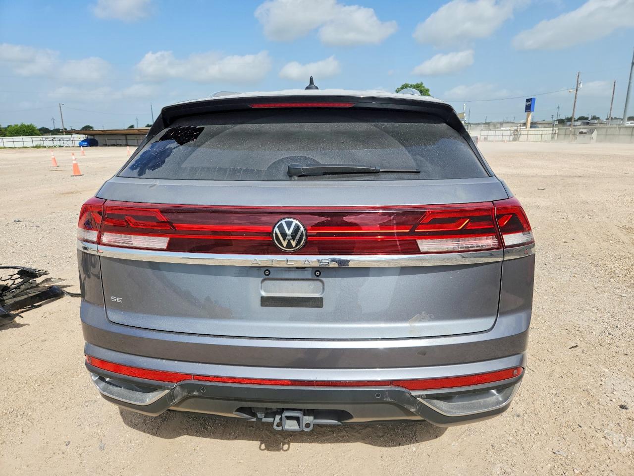 2024 Volkswagen Atlas Cross Sport Se Silver vin: 1V2WE2CA7RC221603
