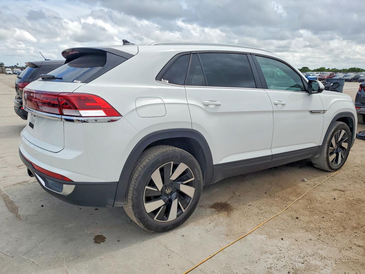 2025 Volkswagen Atlas Cross Sport Se Белый vin: 1V2WE2CAXSC201092