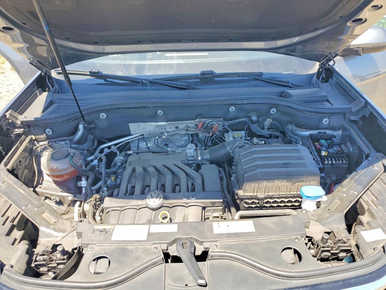 2021 Volkswagen Atlas Se Gray vin: 1V2WR2CA0MC573936
