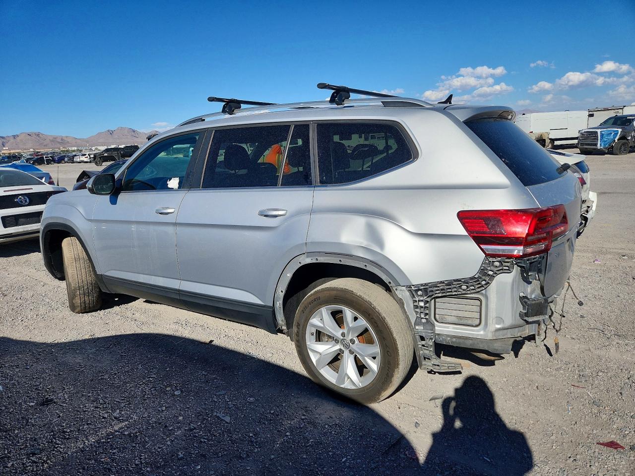 2019 Volkswagen Atlas Se Silver vin: 1V2WR2CA1KC532275