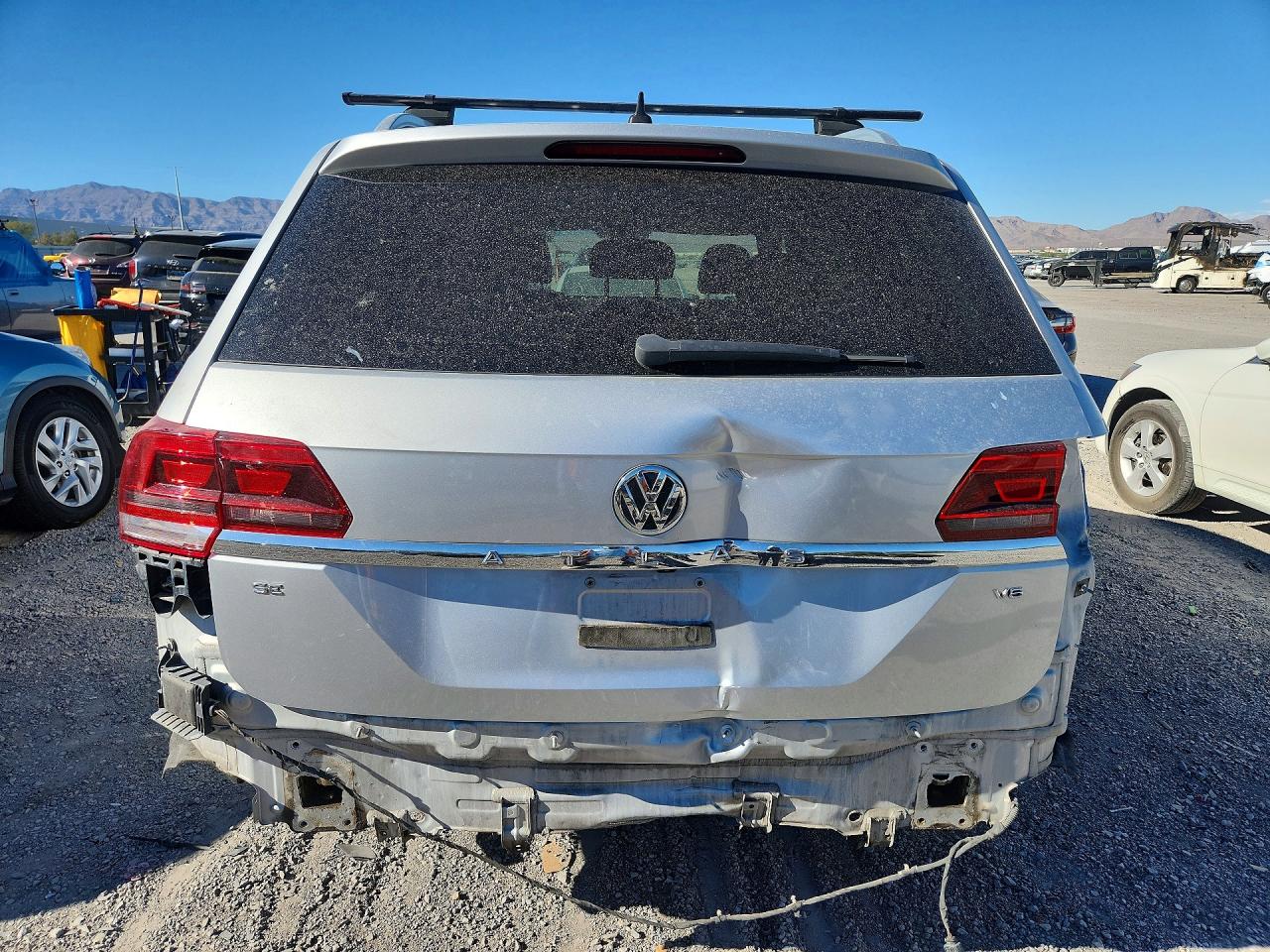 2019 Volkswagen Atlas Se Silver vin: 1V2WR2CA1KC532275