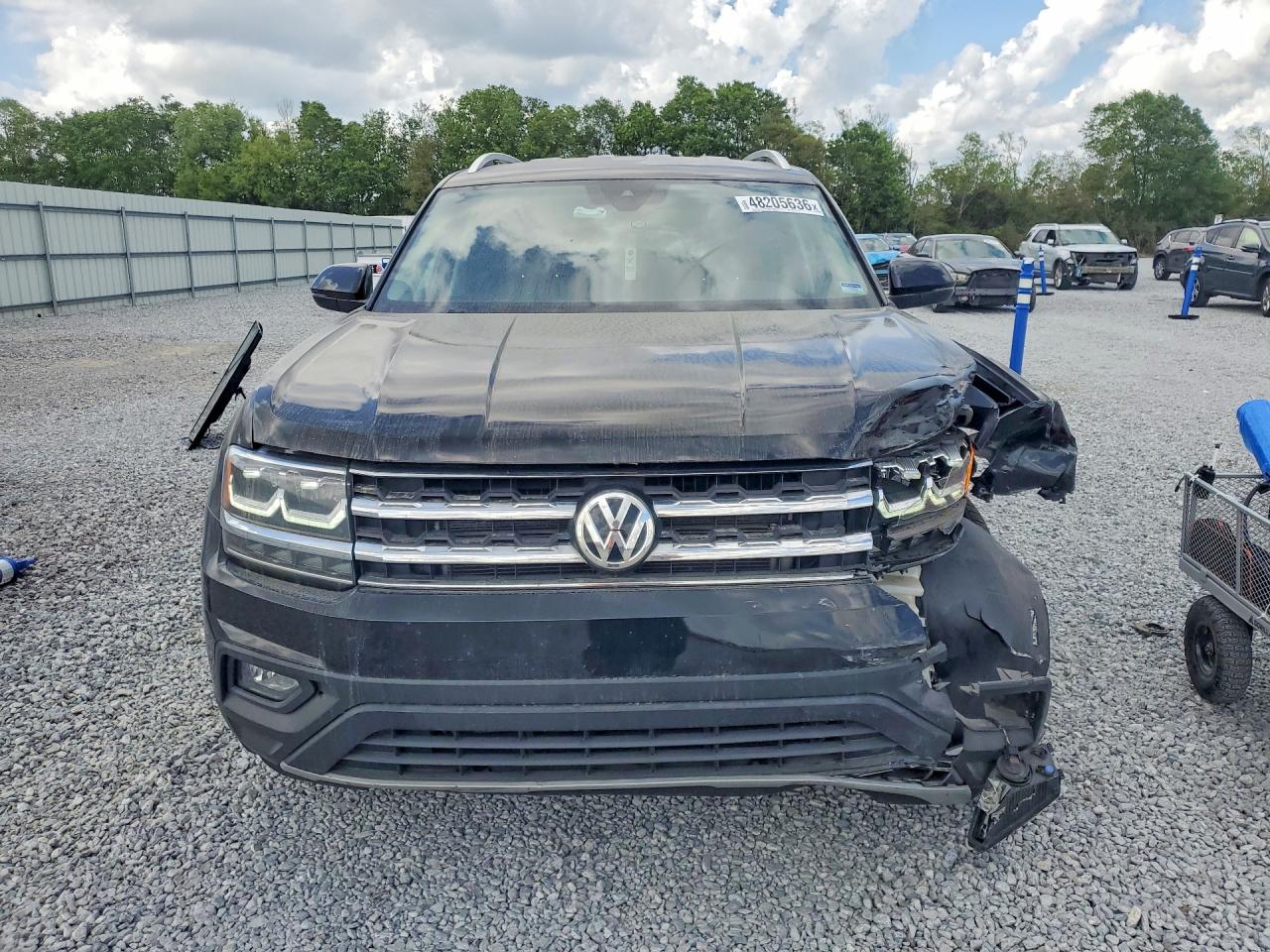 2019 Volkswagen Atlas Se Черный vin: 1V2WR2CA2KC558495