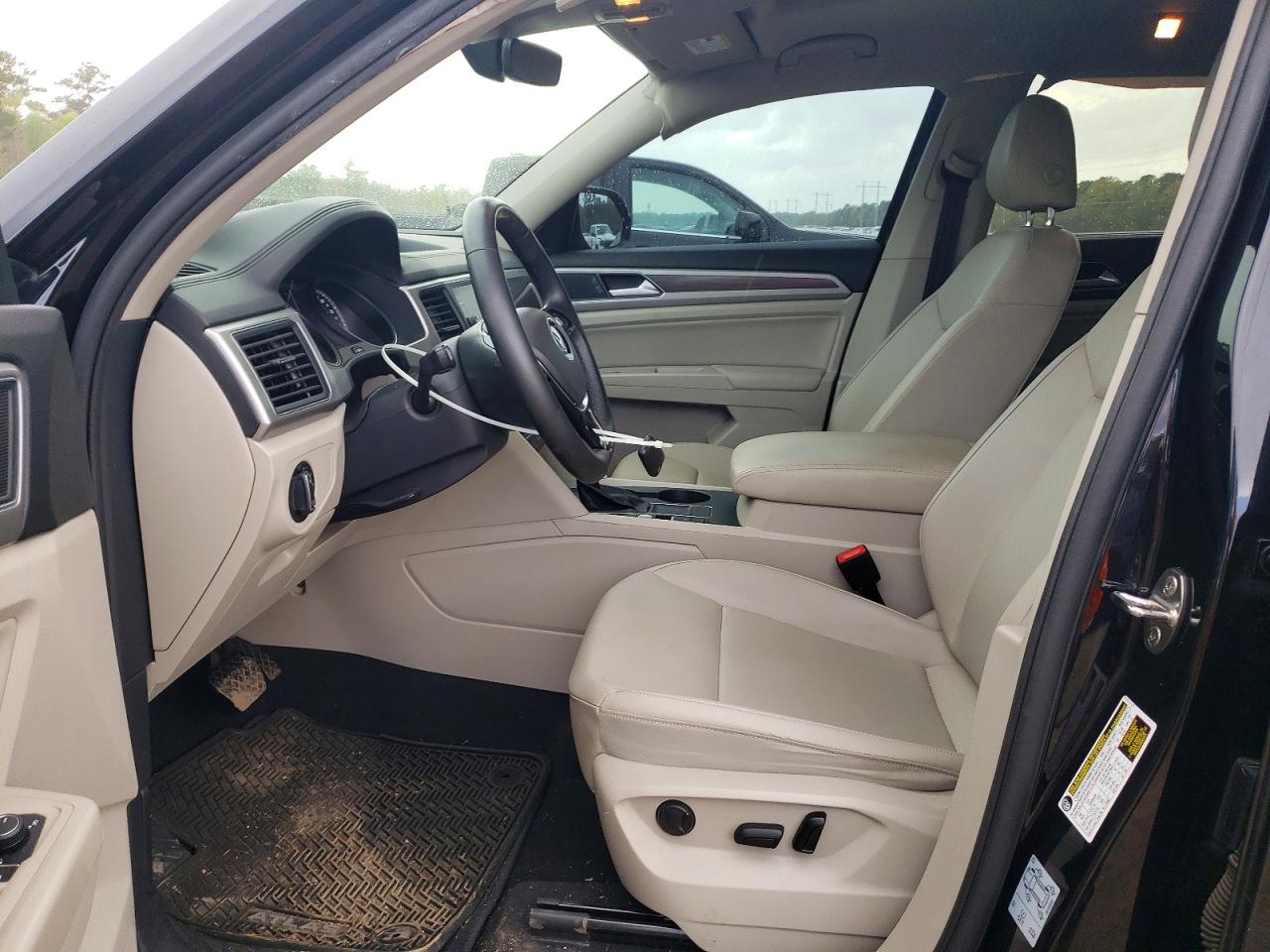 2019 Volkswagen Atlas Se Black vin: 1V2WR2CA3KC608370