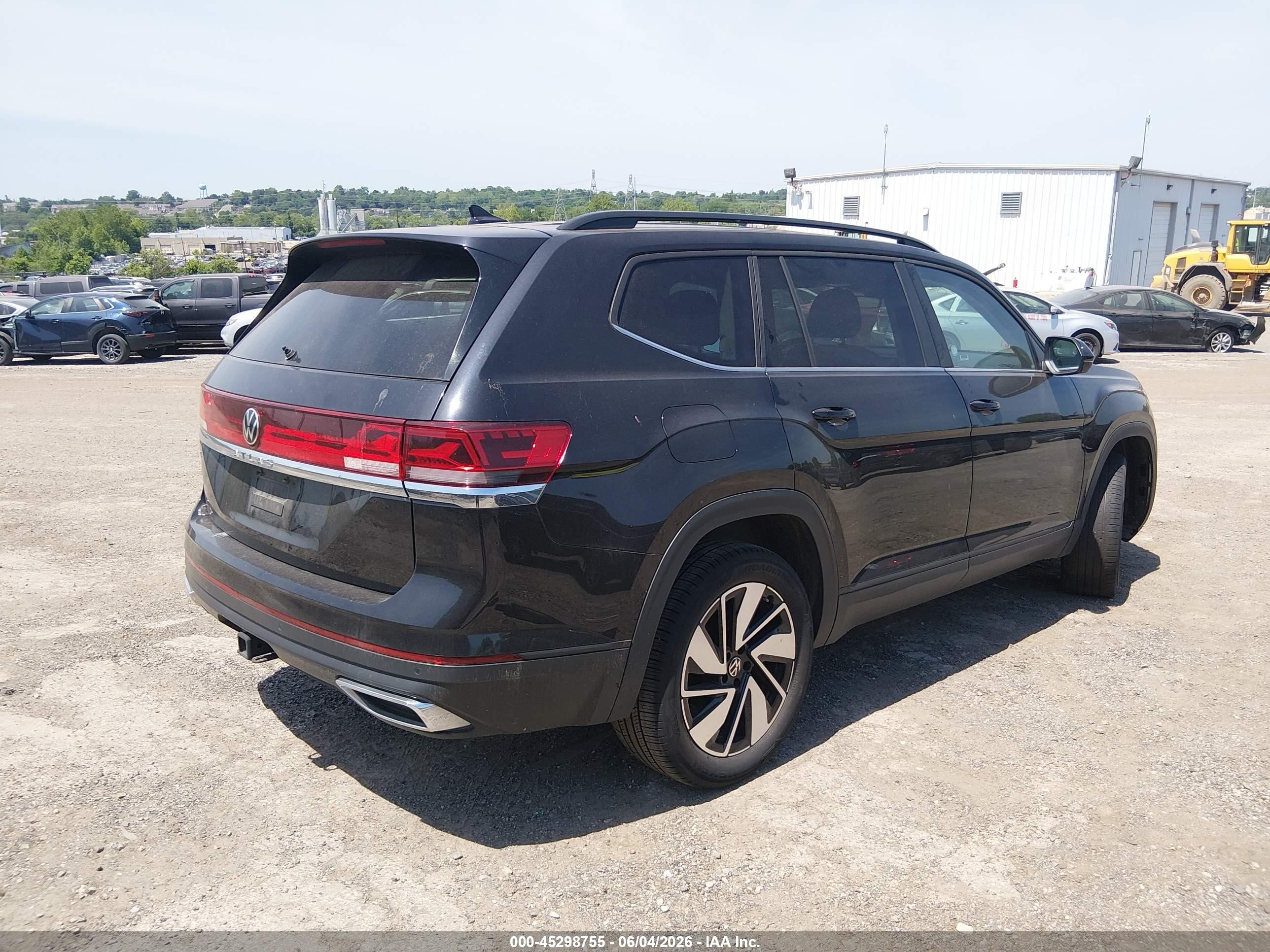 2024 Volkswagen Atlas 2.0t Se W/technology Black vin: 1V2WR2CA5RC570070