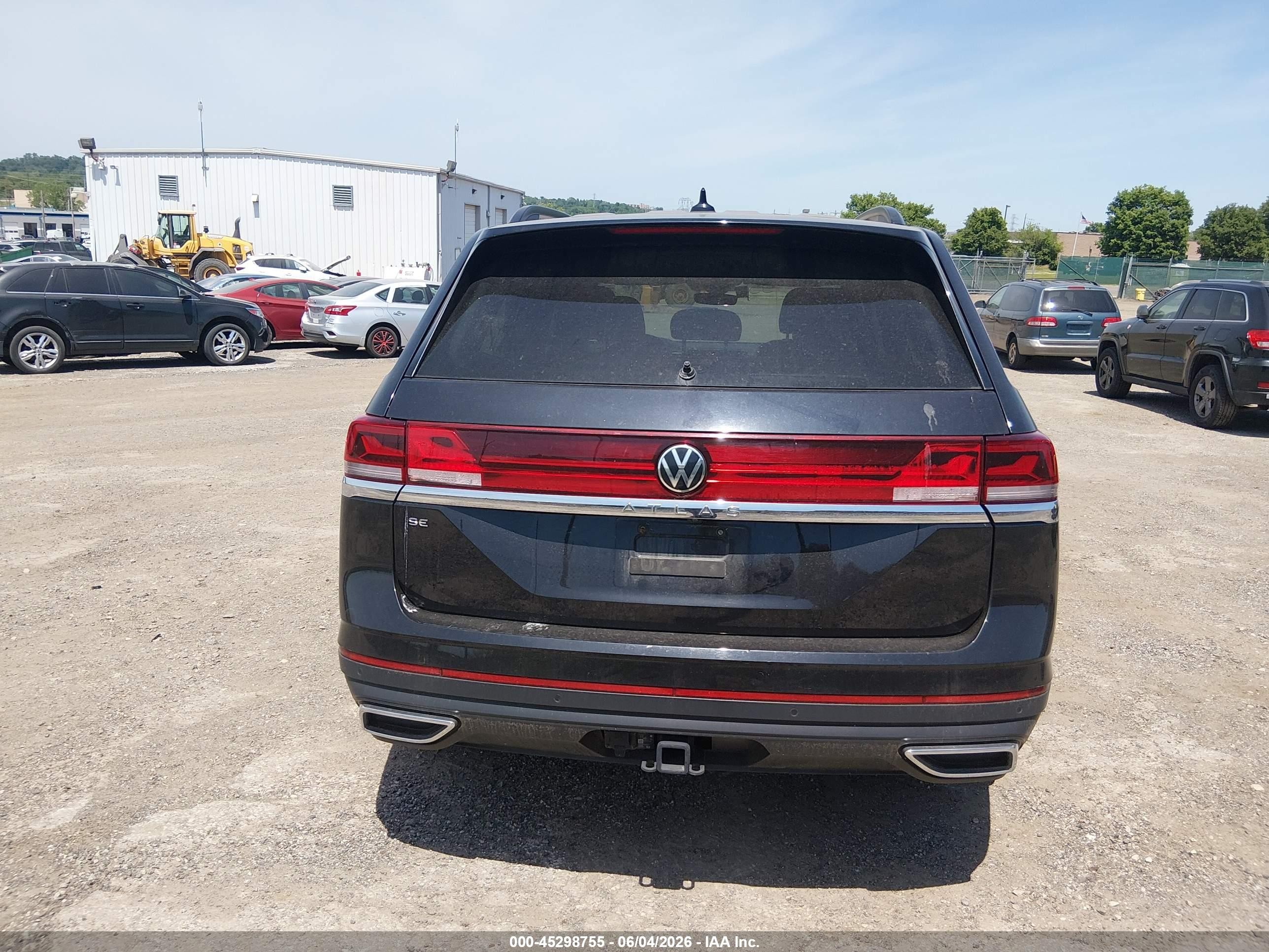 2024 Volkswagen Atlas 2.0t Se W/technology Black vin: 1V2WR2CA5RC570070
