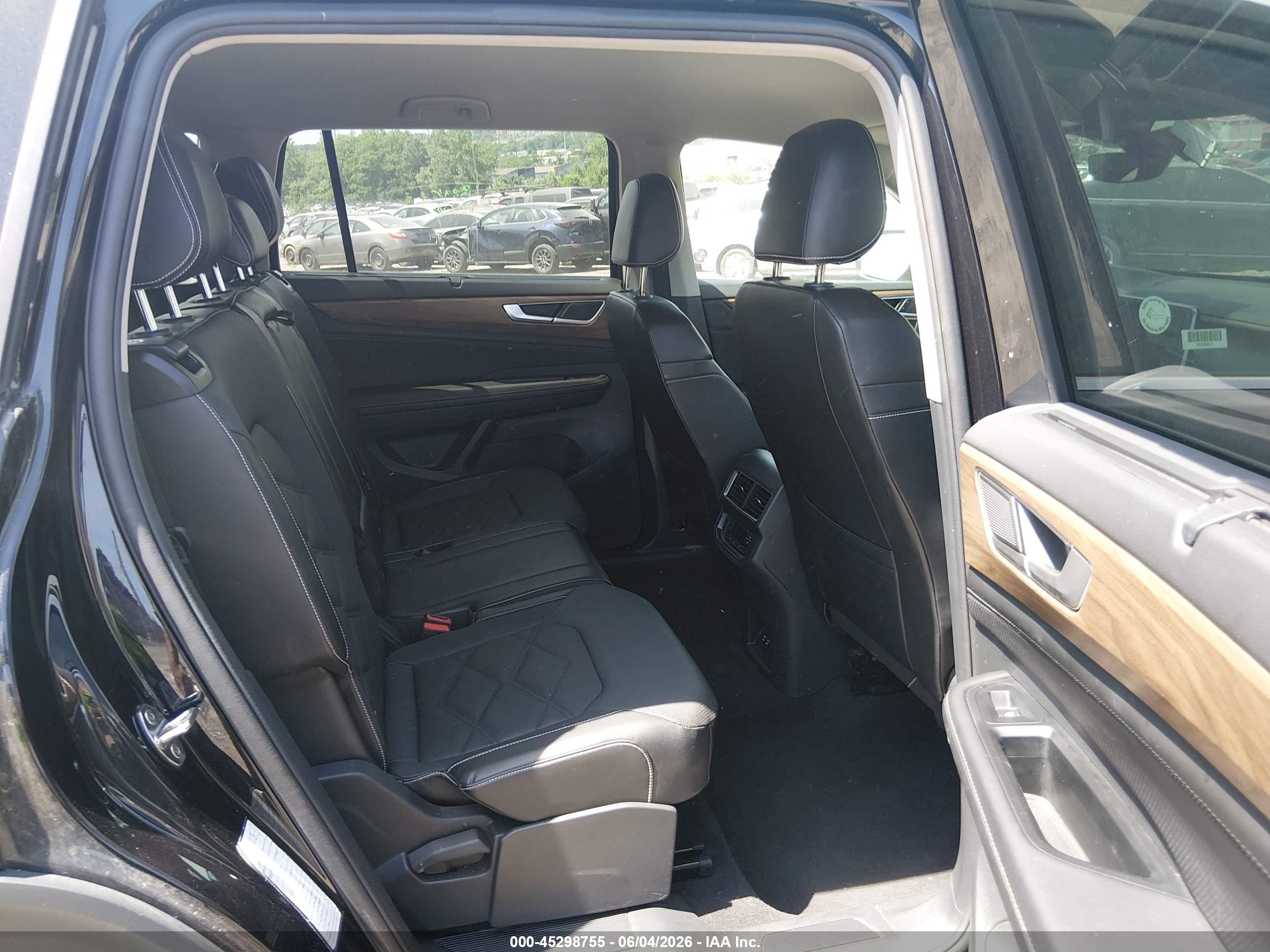 2024 Volkswagen Atlas 2.0t Se W/technology Black vin: 1V2WR2CA5RC570070