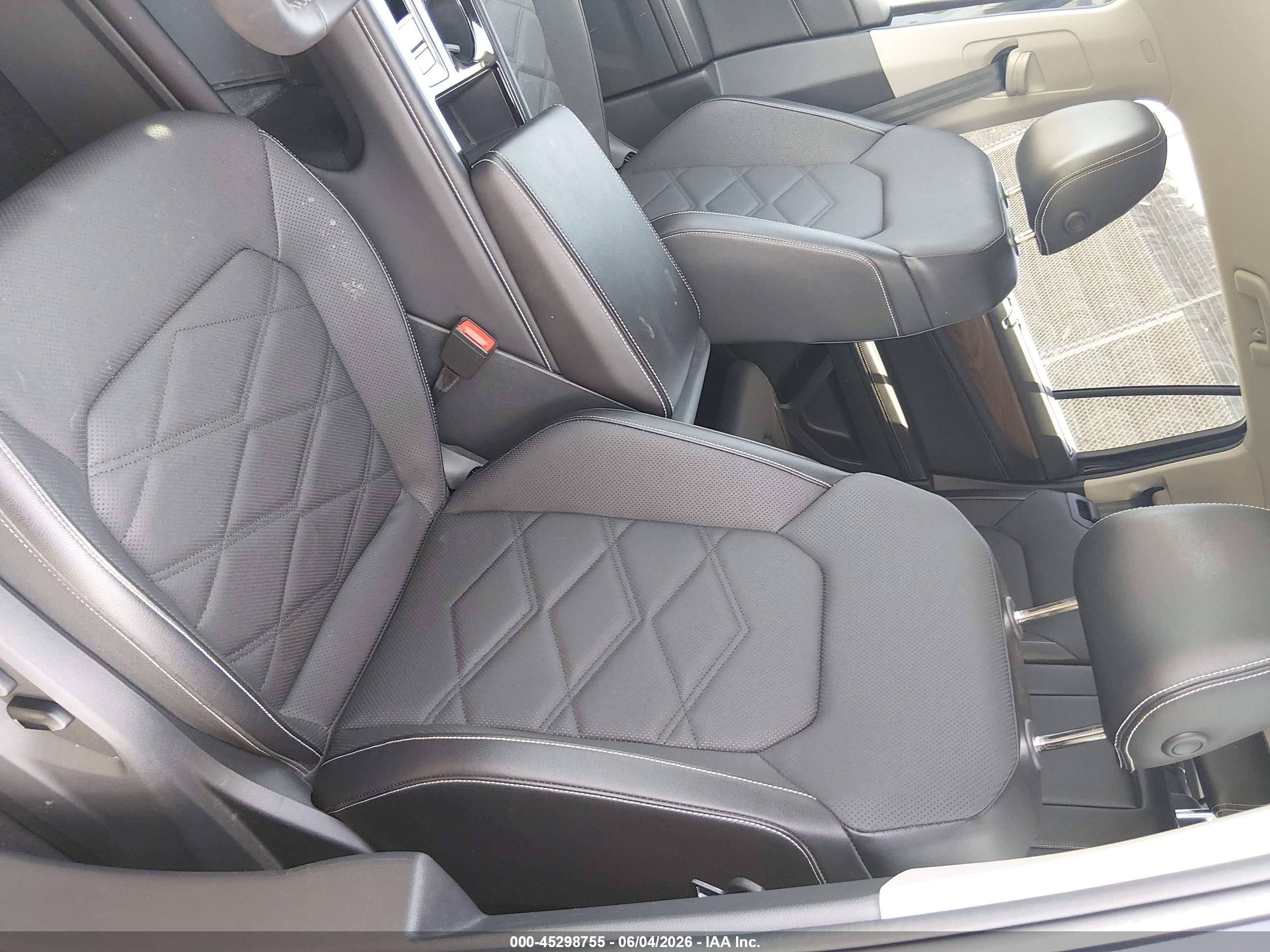 2024 Volkswagen Atlas 2.0t Se W/technology Black vin: 1V2WR2CA5RC570070