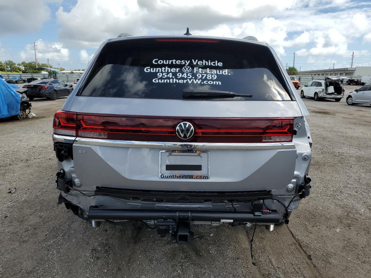 2024 Volkswagen Atlas Se Gray vin: 1V2WR2CA5RC584129