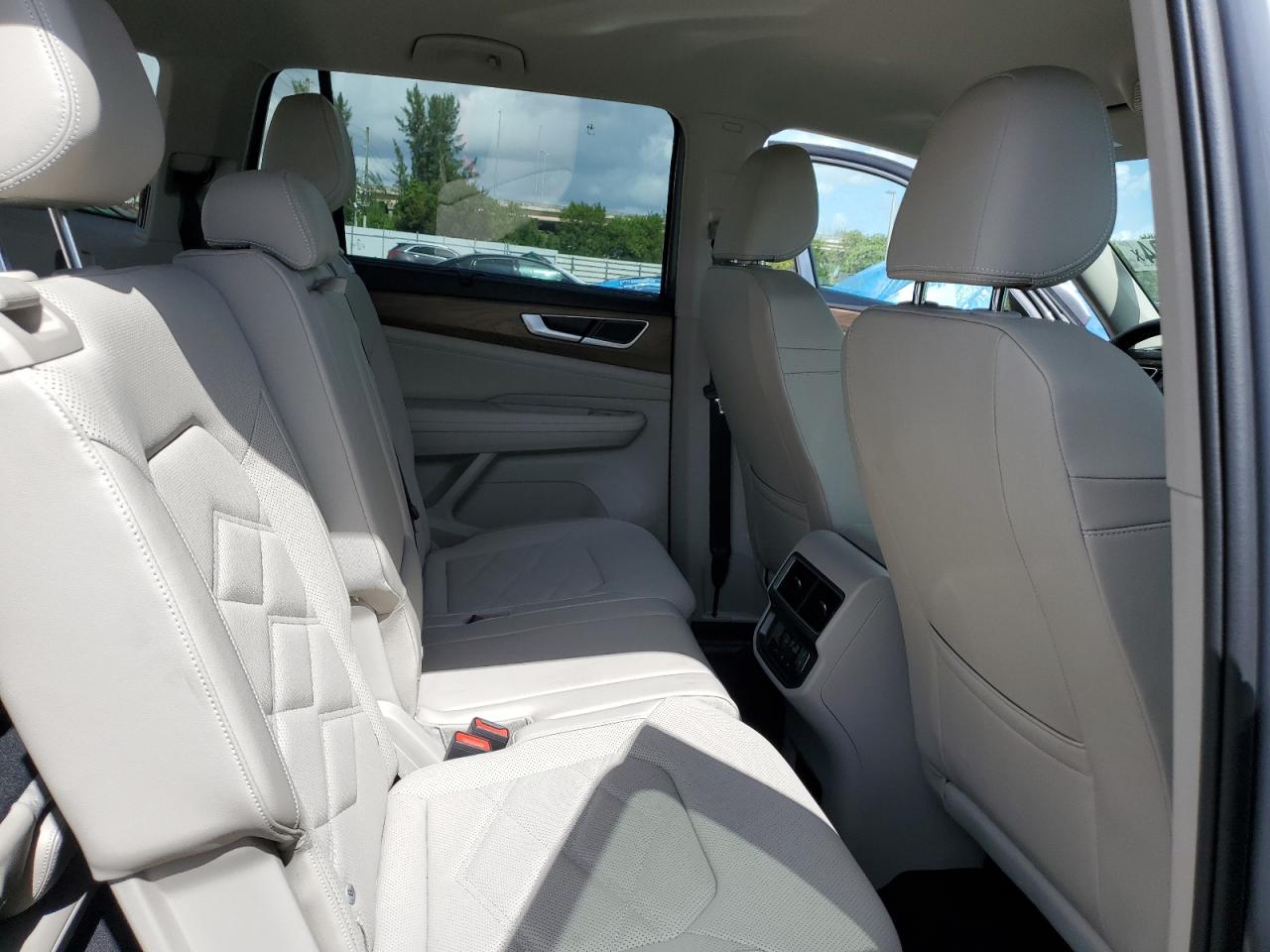 2024 Volkswagen Atlas Se Gray vin: 1V2WR2CA5RC584129