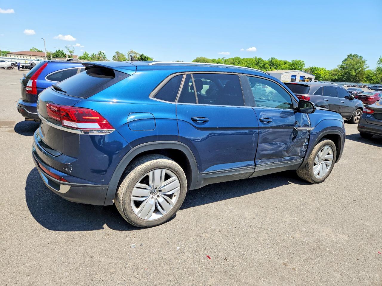 2020 Volkswagen Atlas Cross Sport Se Синий vin: 1V2YC2CA6LC225826