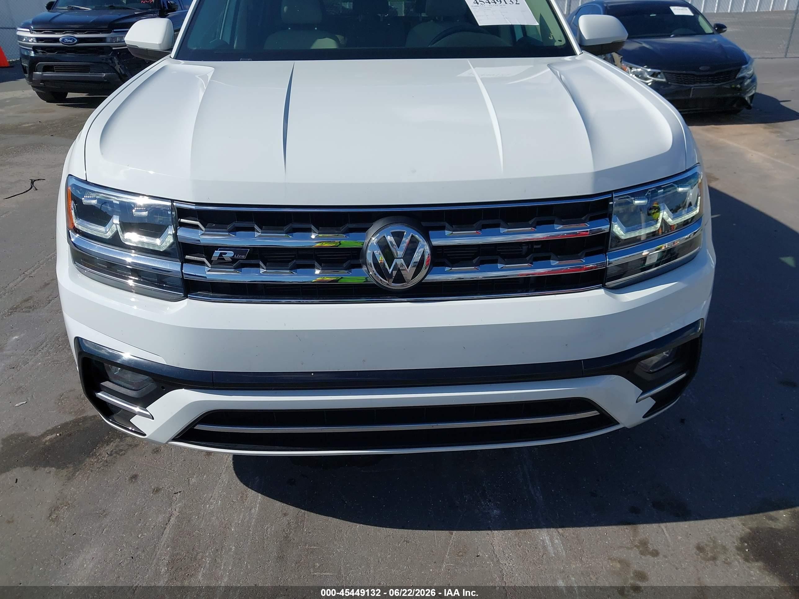 2019 Volkswagen Atlas 3.6l V6 Se W/technology R-line White vin: 1V2YR2CA0KC608366