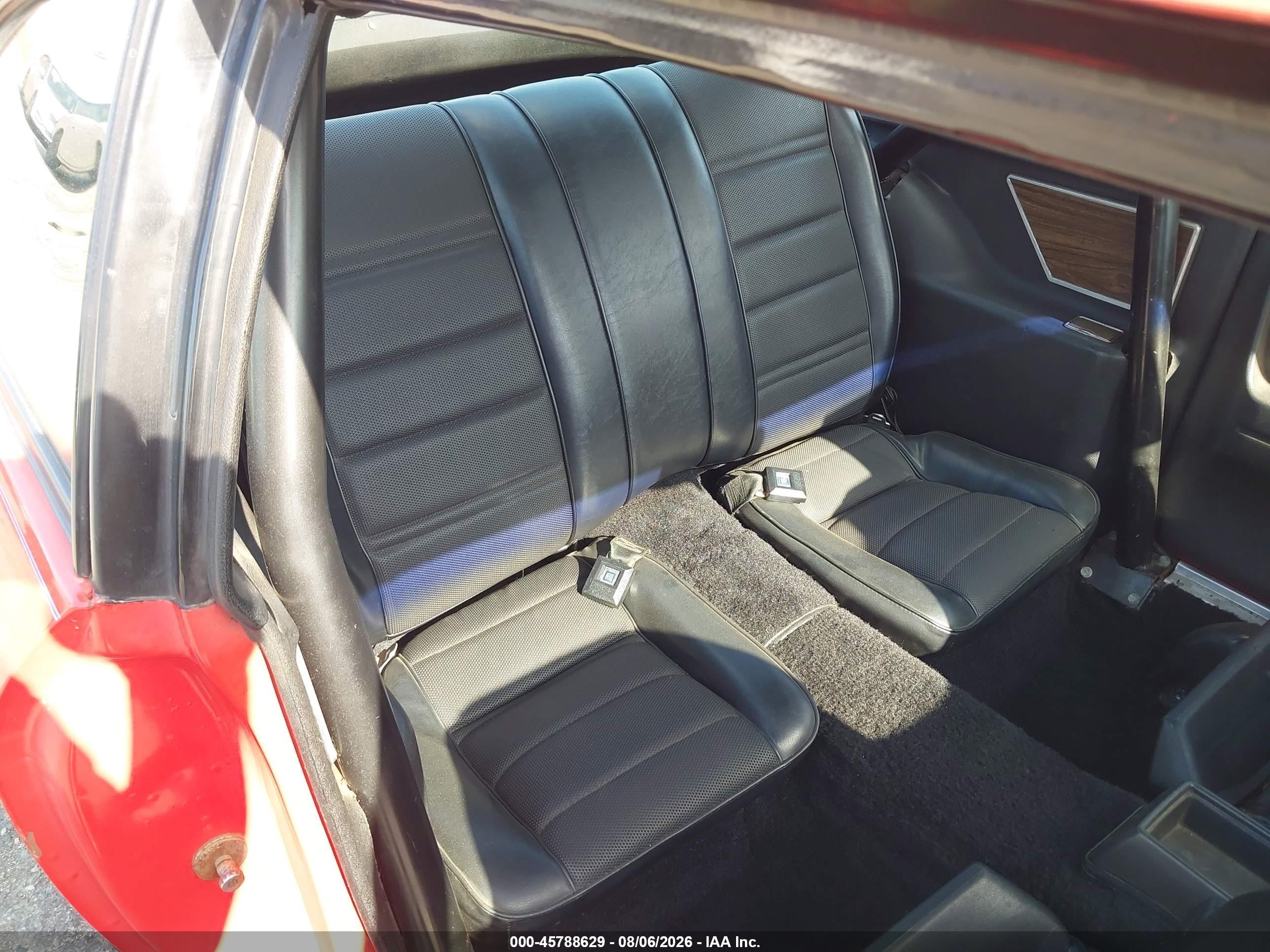 1973 Chevrolet Vega Красный vin: 1V77B3U356379