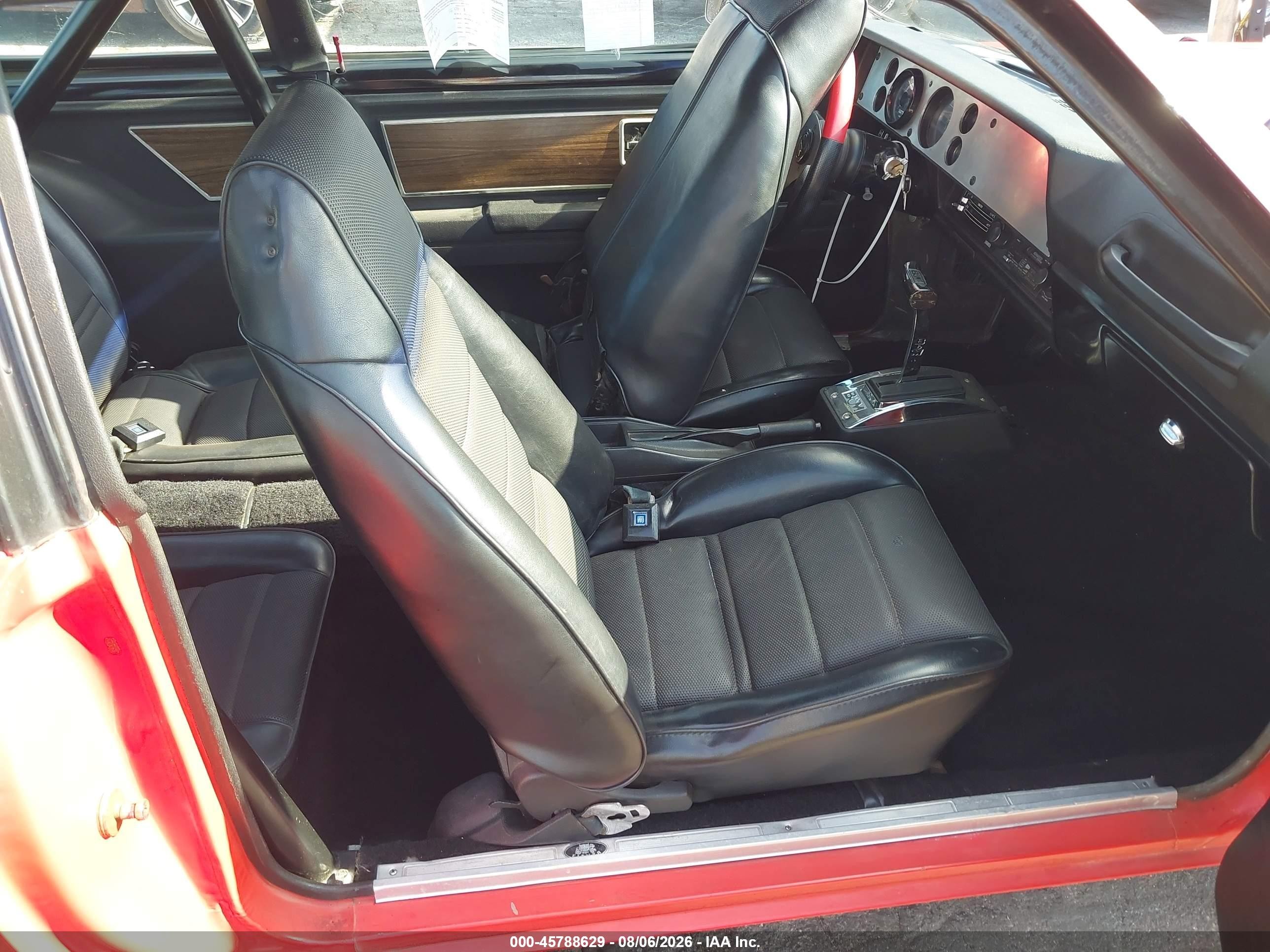 1973 Chevrolet Vega Красный vin: 1V77B3U356379
