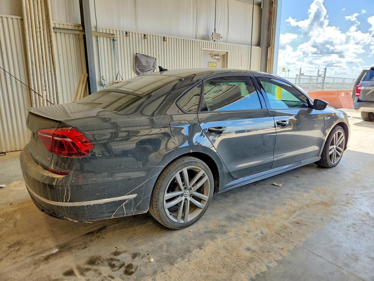 2018 Volkswagen Passat S Charcoal vin: 1VWAA7A30JC028946