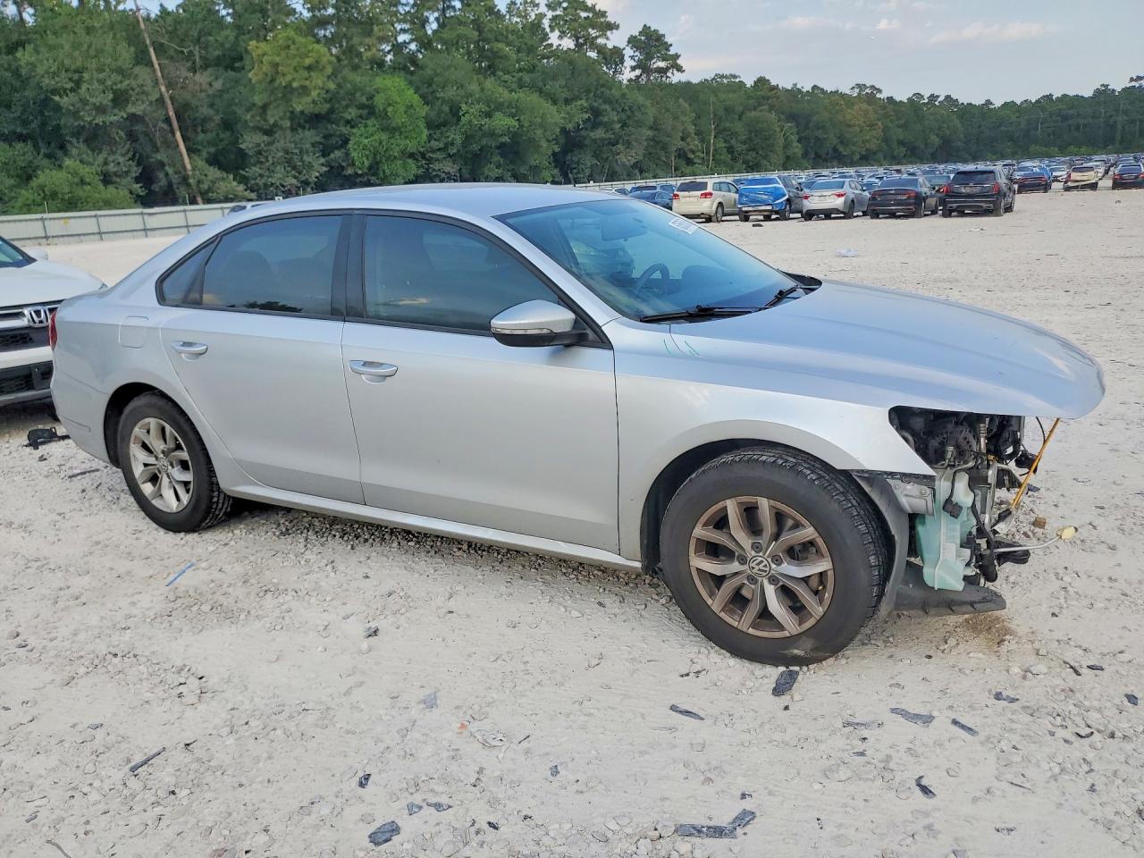 2018 Volkswagen Passat S Silver vin: 1VWAA7A32JC033372