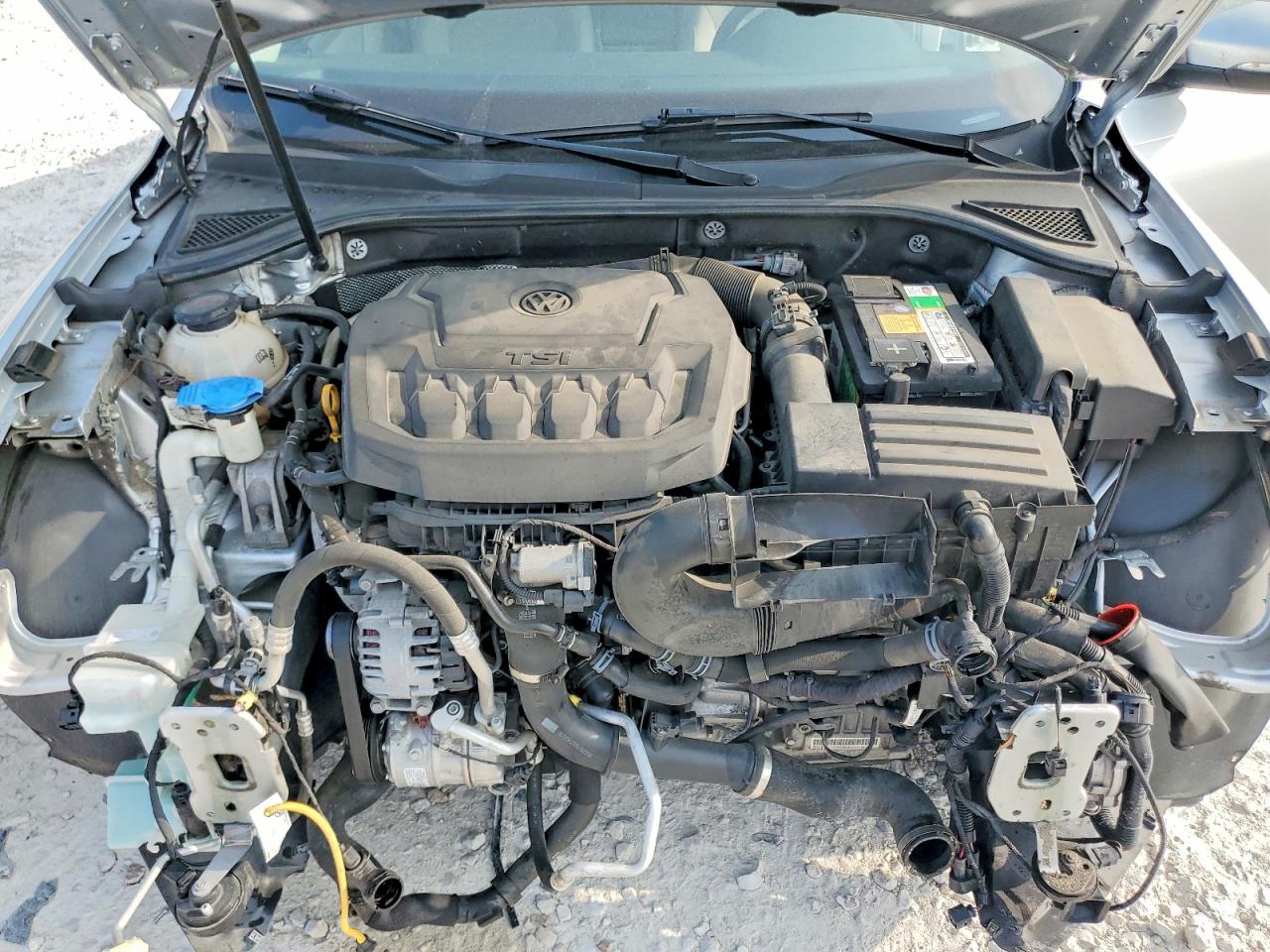 2018 Volkswagen Passat S Silver vin: 1VWAA7A32JC033372