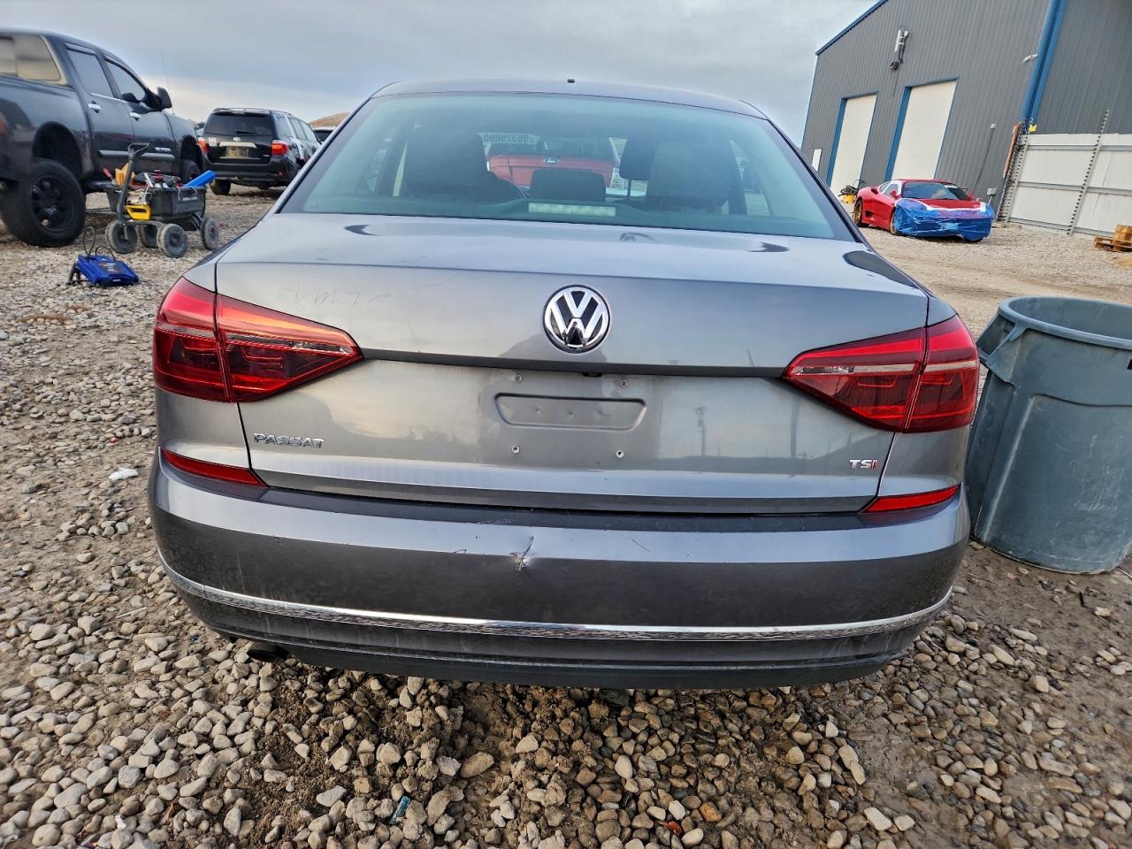 2018 Volkswagen Passat S Gray vin: 1VWAA7A35JC024388