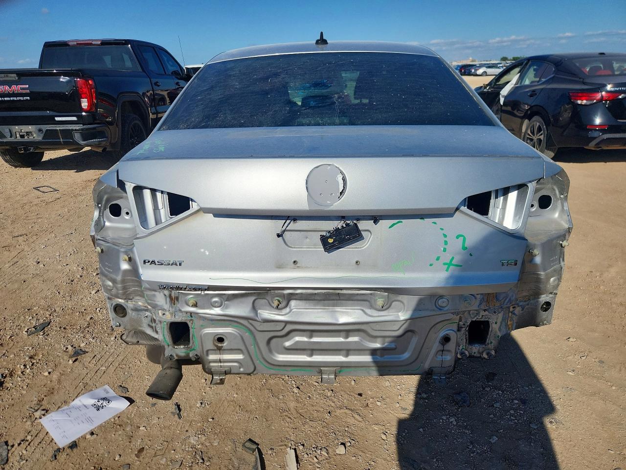 2018 Volkswagen Passat S Серебряный vin: 1VWAA7A37JC015160