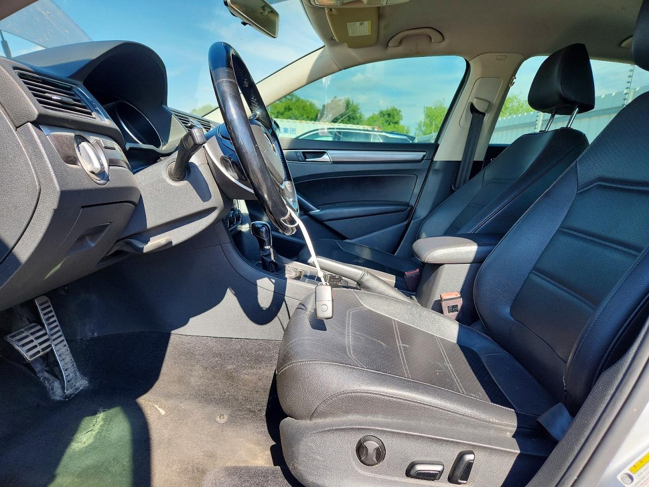 2018 Volkswagen Passat S Silver vin: 1VWAA7A37JC030645