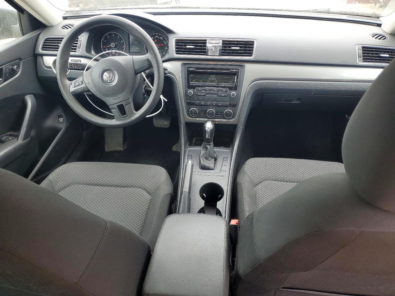 2012 Volkswagen Passat S Gray vin: 1VWAH7A30CC025351