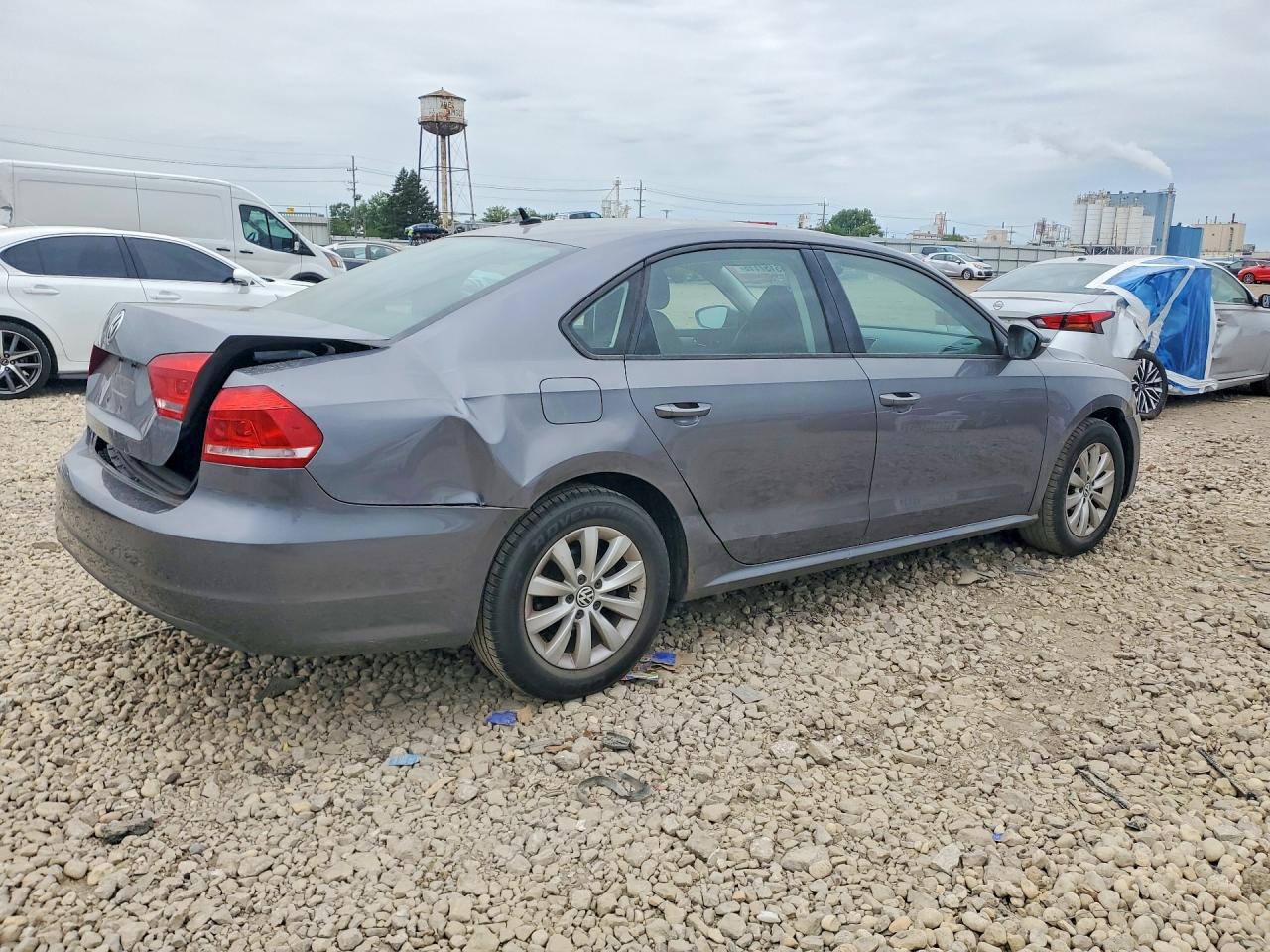 2012 Volkswagen Passat S Gray vin: 1VWAH7A30CC025351